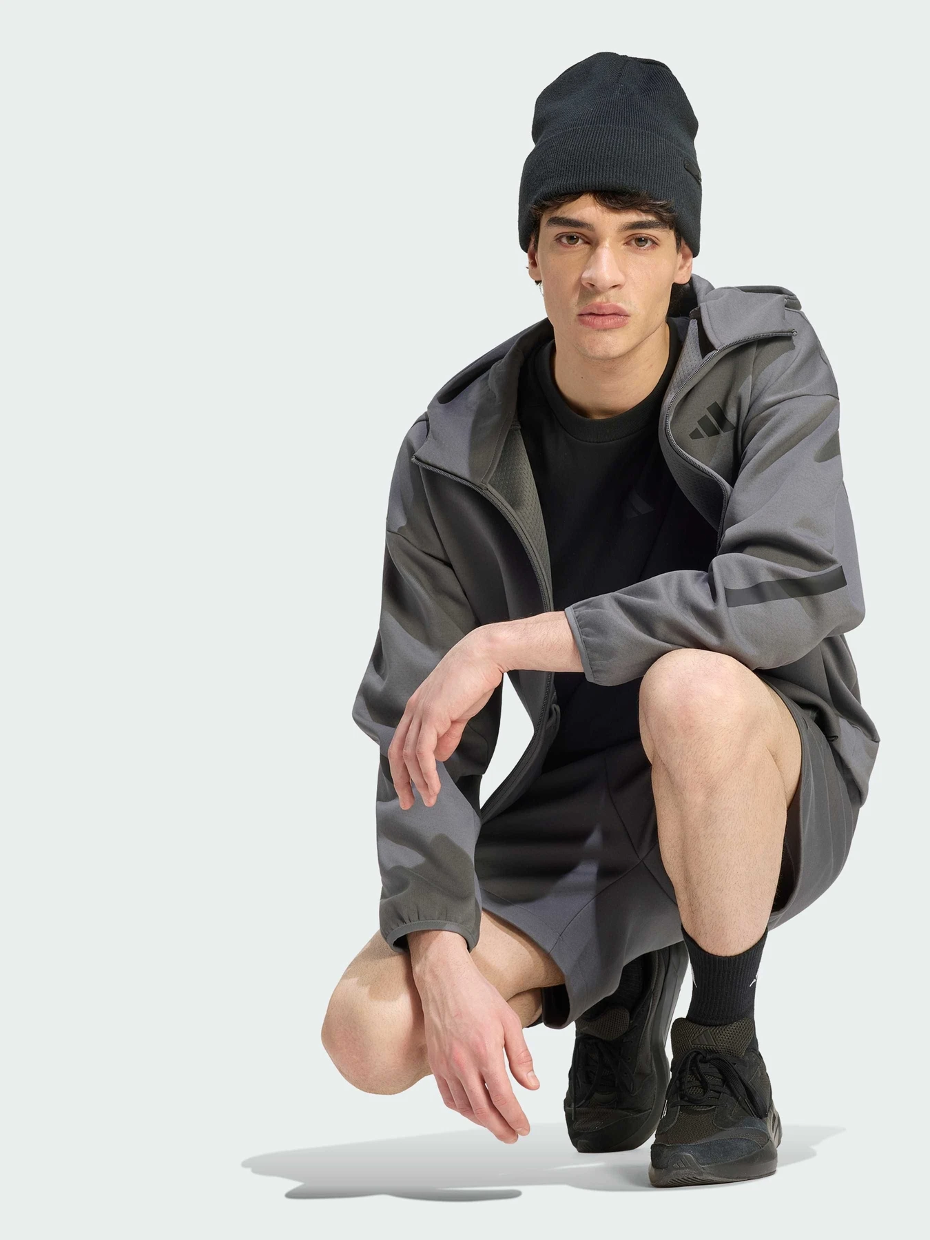 Худи и свитшоты Adidas ZNE модель KX7689 Фото