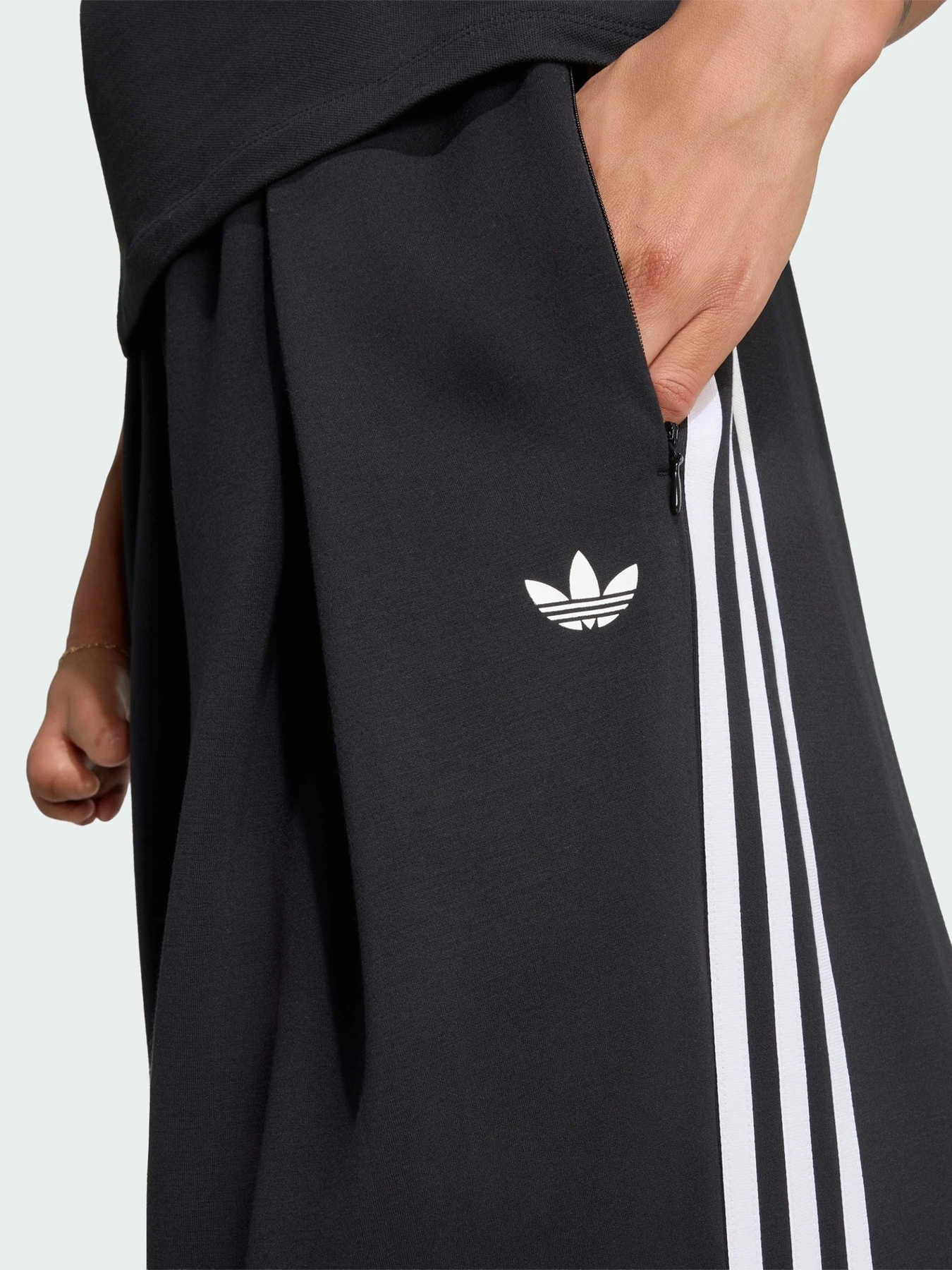 Брюки Adidas модель LD8922 Фото