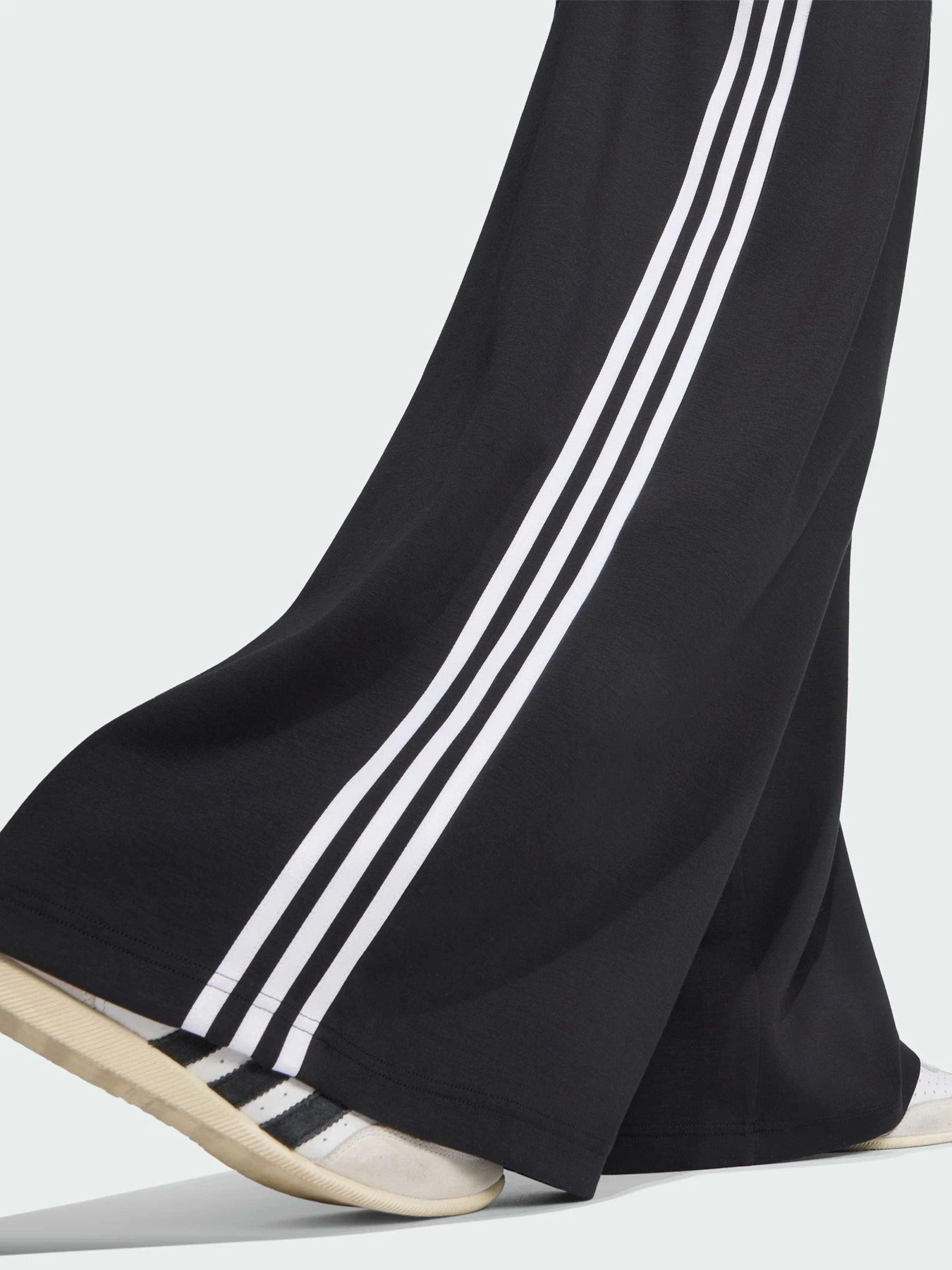 Брюки Adidas модель LD8922 Фото