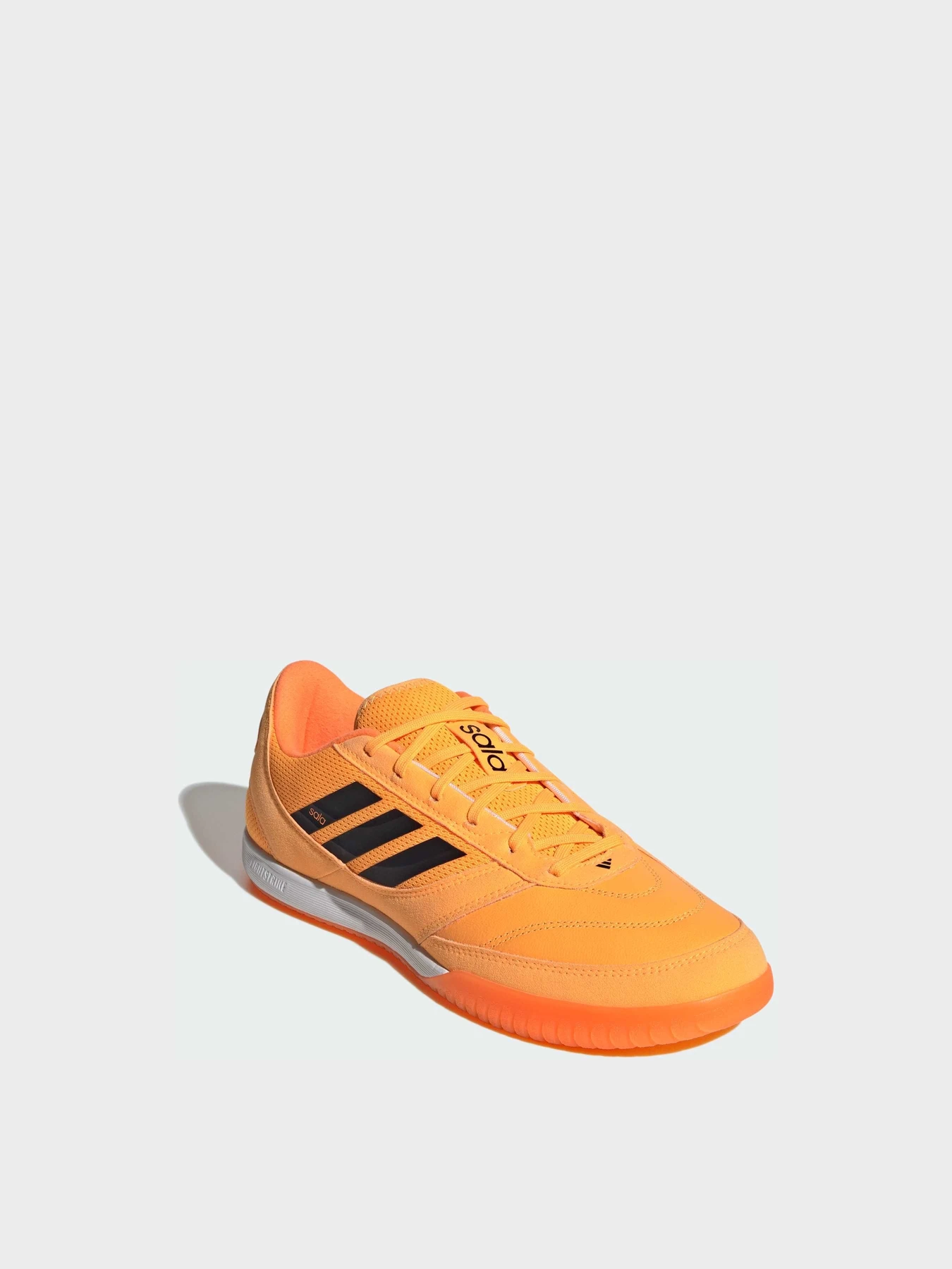 Кросівки Adidas модель KJ8566 Кросівки Adidas модель KJ8566 Фото