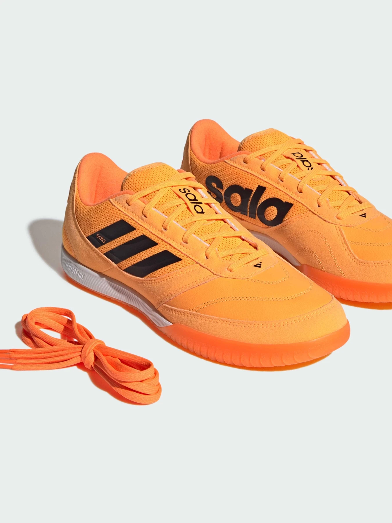 Кросівки Adidas модель KJ8566 Кросівки Adidas модель KJ8566 Фото