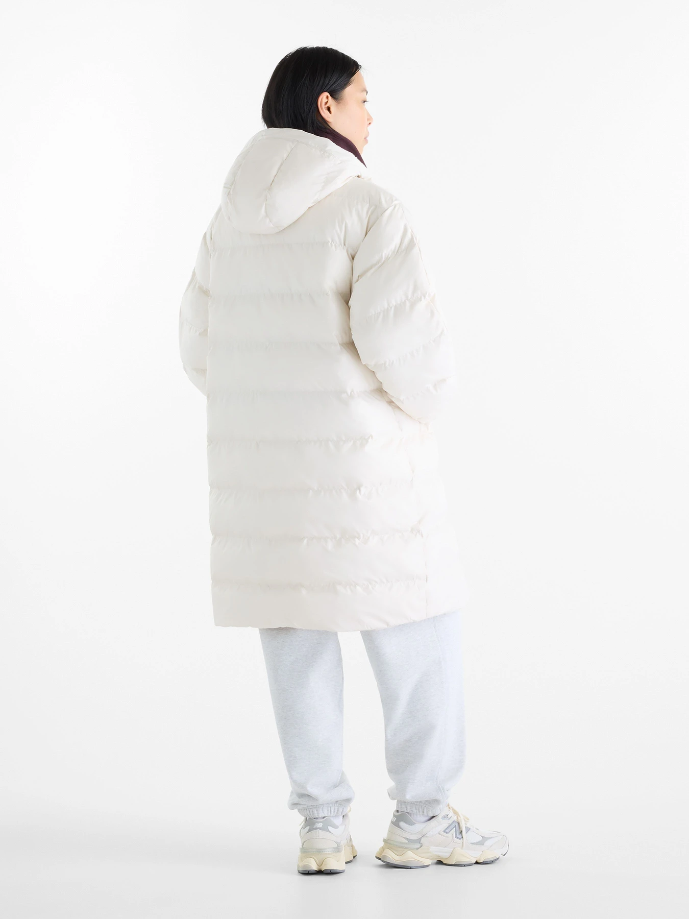 Куртки та дублянки New Balance Boston Long Puffer модель WJ62Y0KBLIN Фото