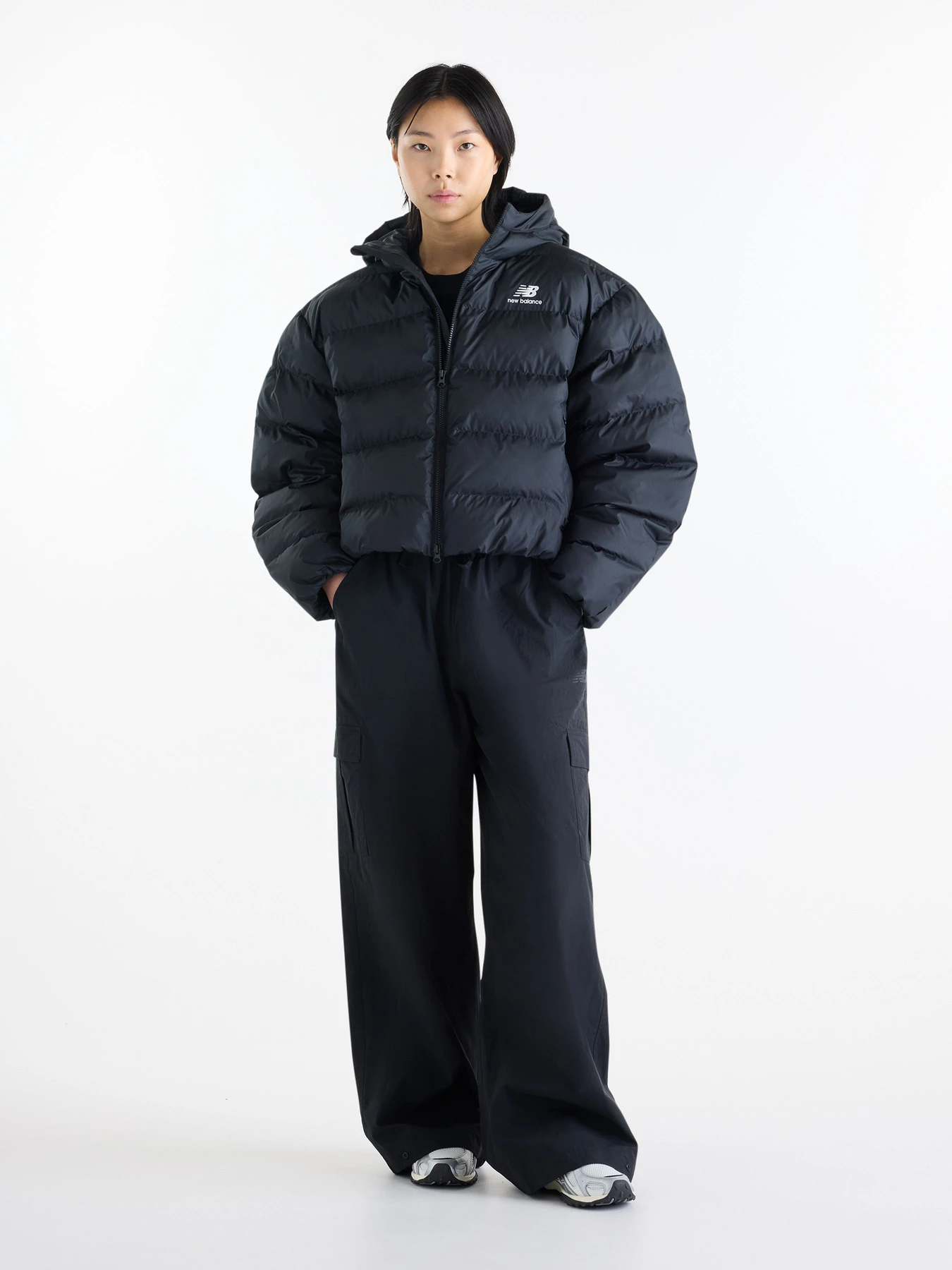 Куртки и дубленки New Balance Boston Puffer модель WJ62V5SNBK Куртки и дубленки New Balance Boston Puffer модель WJ62V5SNBK Фото