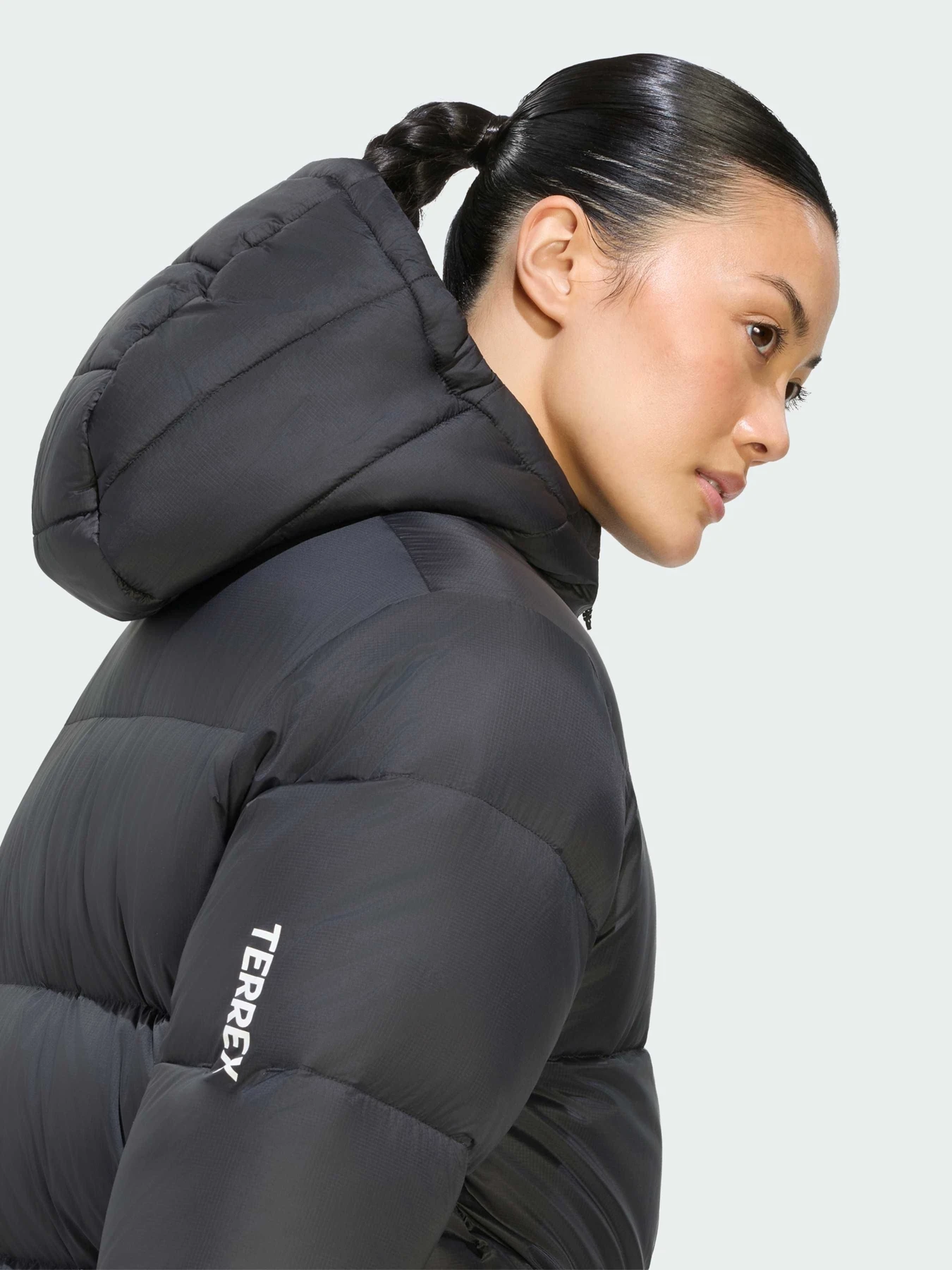 Куртки та дублянки Adidas модель KY2722 Фото