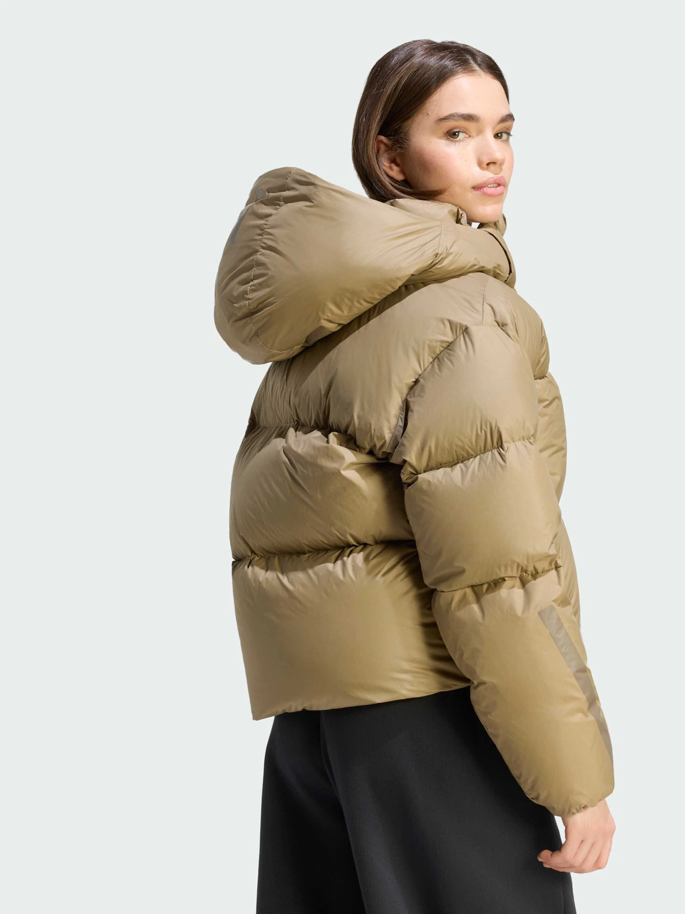 Куртки та дублянки Adidas ZNE модель KF7572 Фото