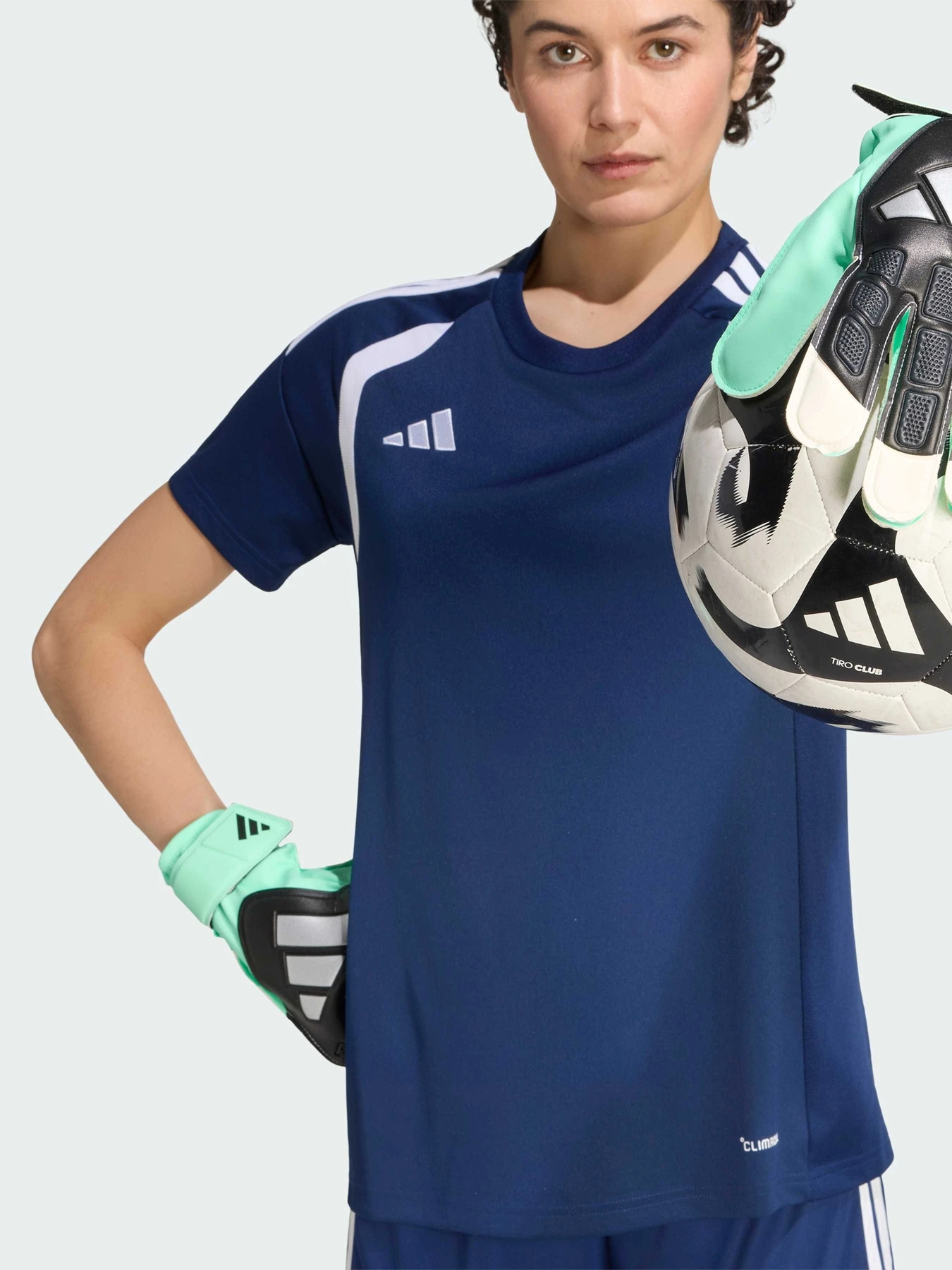 Перчатки для спорта Adidas Predator модель KE9705 Перчатки для спорта Adidas Predator модель KE9705 Фото