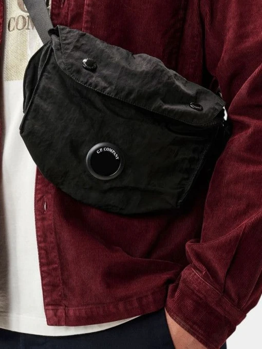 CP Company Поясна сумка колір чорний фото 2