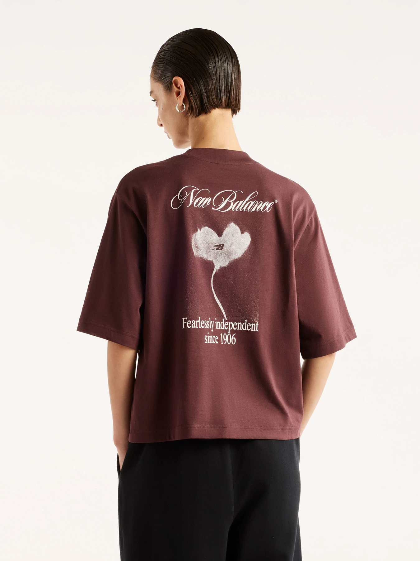 Футболки і поло New Balance модель WT62O8R1YLR Футболки і поло New Balance модель WT62O8R1YLR Фото