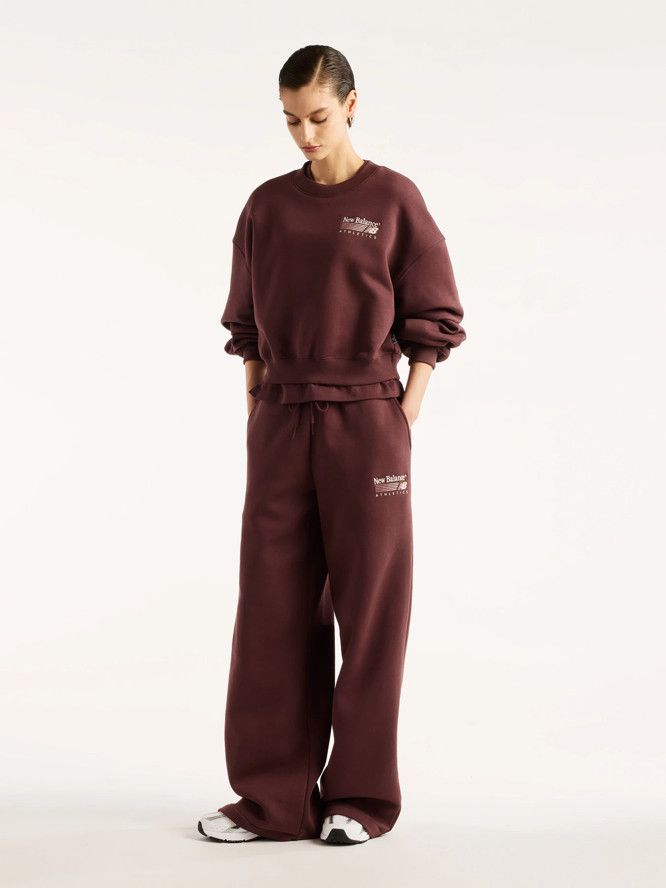 Худи и свитшоты New Balance Trackside Fleece Crew модель WT62T7JOYLR Фото