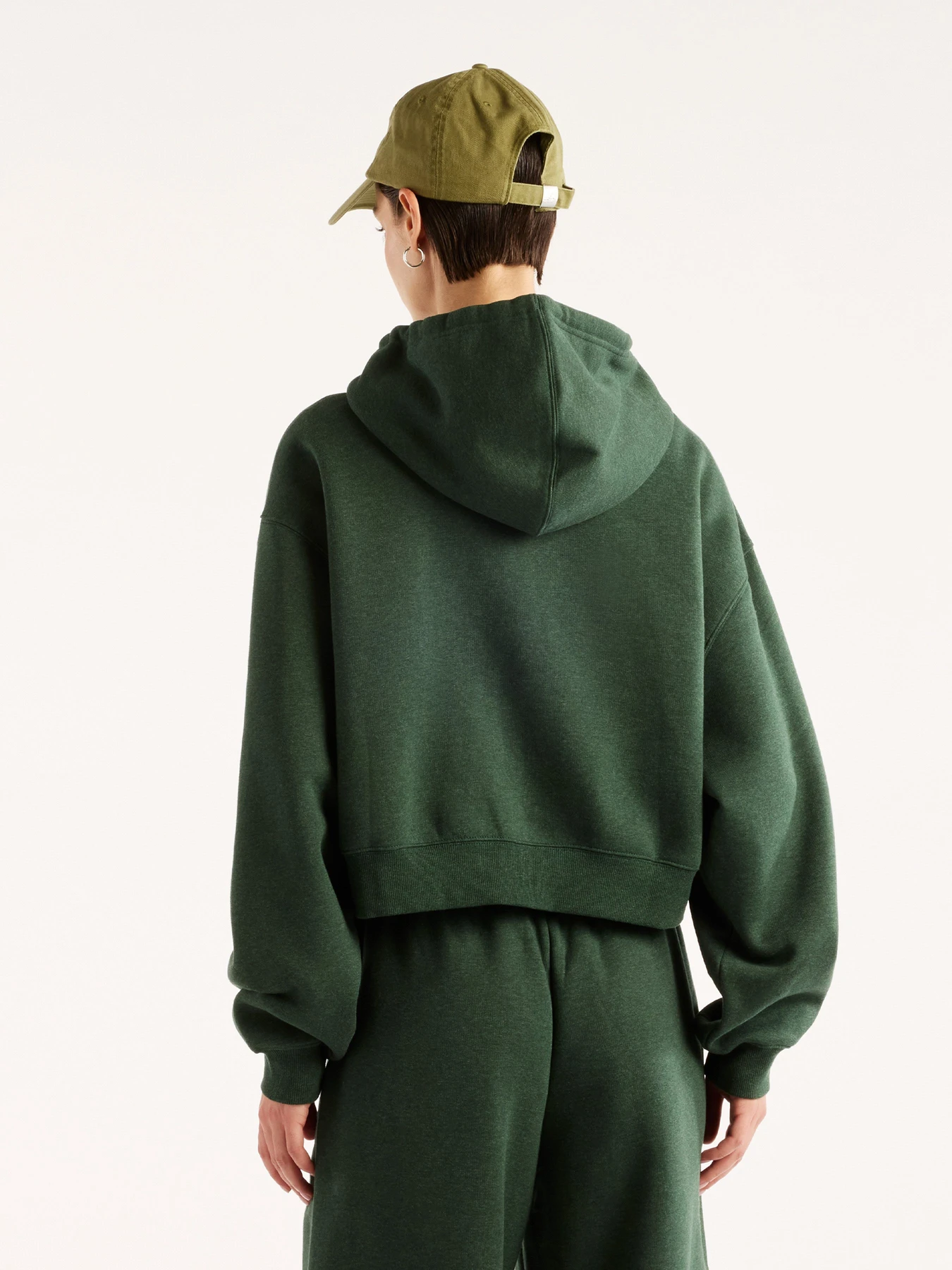 Худи и свитшоты New Balance Trackside Fleece Full Zip модель WJ62P2UPNDG Худи и свитшоты New Balance Trackside Fleece Full Zip модель WJ62P2UPNDG Фото