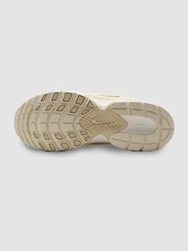 Кросівки NIKE V5 Rnr Se модель IO0464-101 Фото