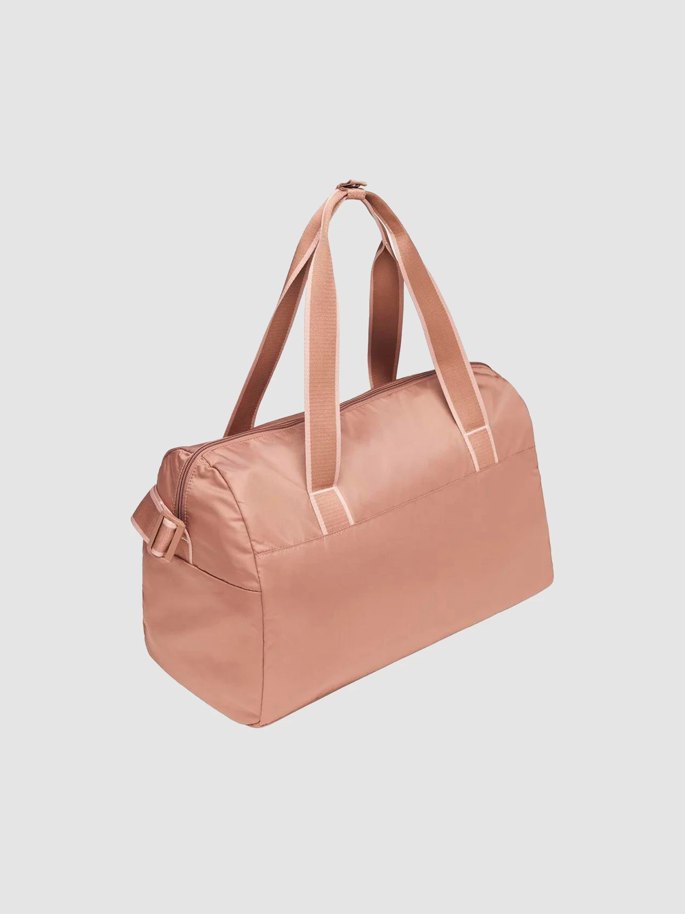 Сумки Under Armour Studio Lite Duffle модель 1388915-201 Сумки Under Armour Studio Lite Duffle модель 1388915-201 Фото