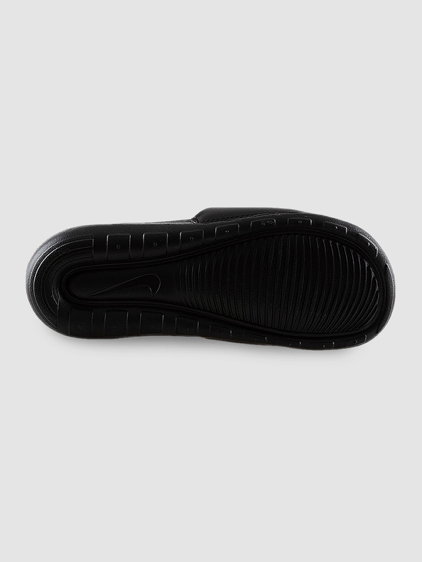 Шлёпанцы NIKE Victori One Slide модель CN9677-005 Шлёпанцы NIKE Victori One Slide модель CN9677-005 Фото