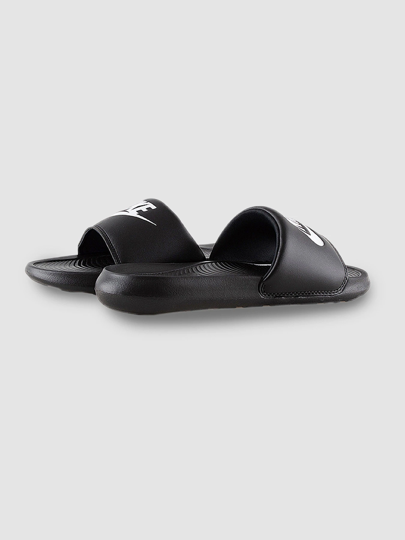 Шлёпанцы NIKE Victori One Slide модель CN9677-005 Шлёпанцы NIKE Victori One Slide модель CN9677-005 Фото