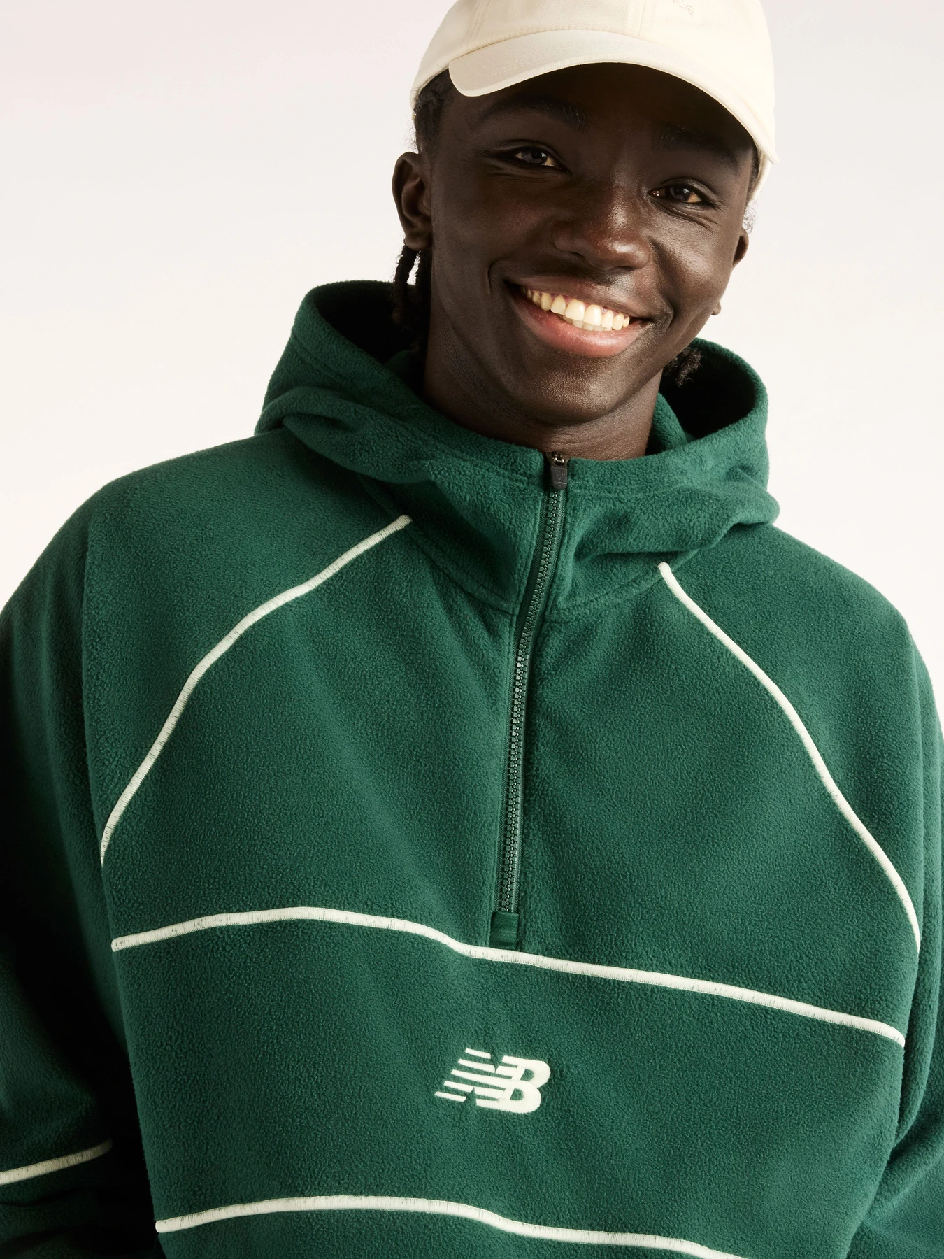Худи и свитшоты New Balance Trackside Polar Fleece модель MT62N1TYNOG Худи и свитшоты New Balance Trackside Polar Fleece модель MT62N1TYNOG Фото