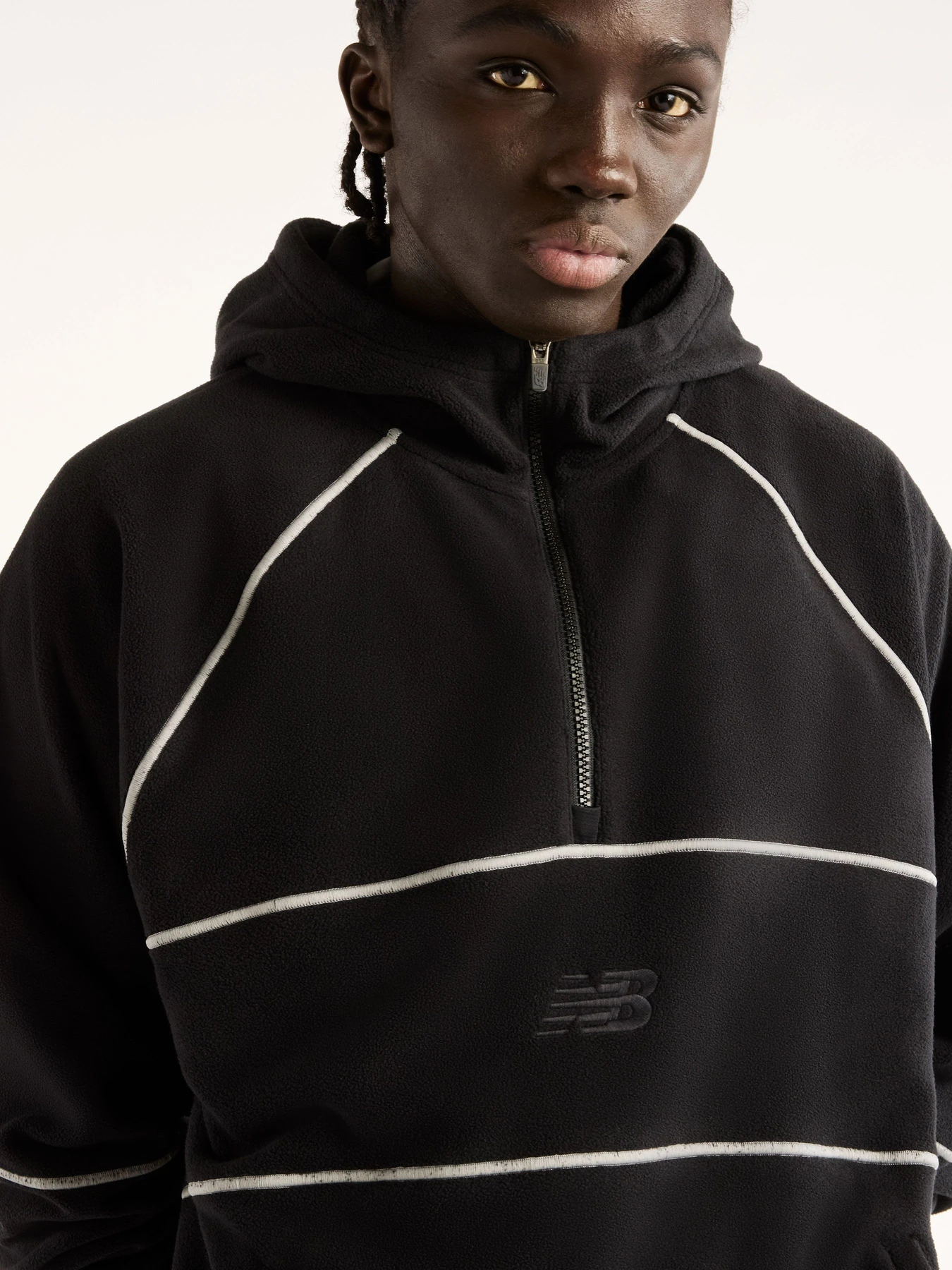 Худі та світшоти New Balance Trackside Polar Fleece модель MT62N1TYBK Фото