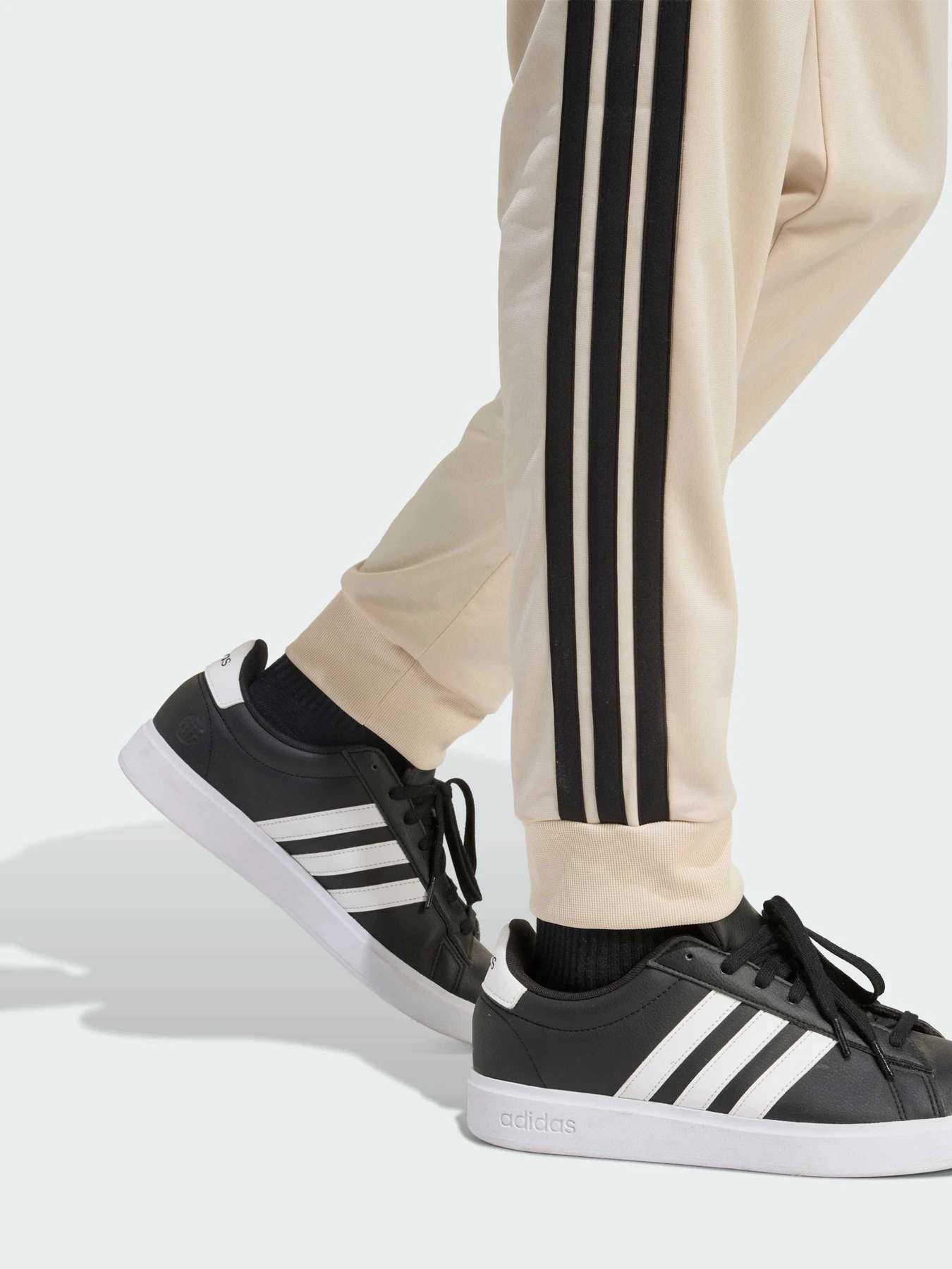 Костюмы Adidas модель KC1360 Фото