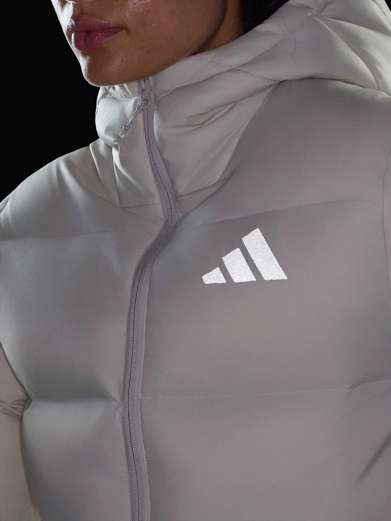 Куртки и дубленки Adidas модель KY2721 Фото