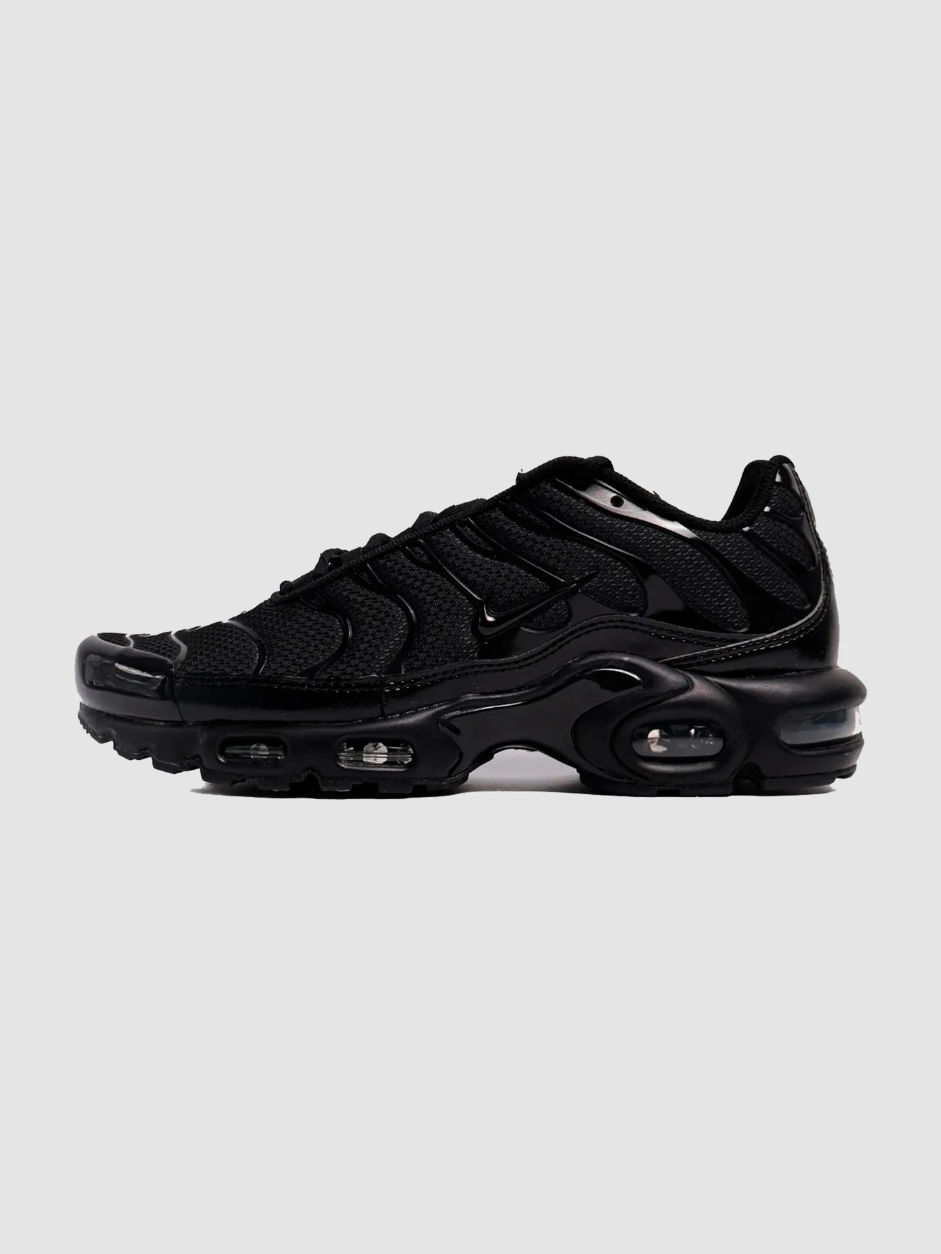 Кроссовки NIKE Air Max Plus Triple модель 604133-050 Кроссовки NIKE Air Max Plus Triple модель 604133-050 Фото