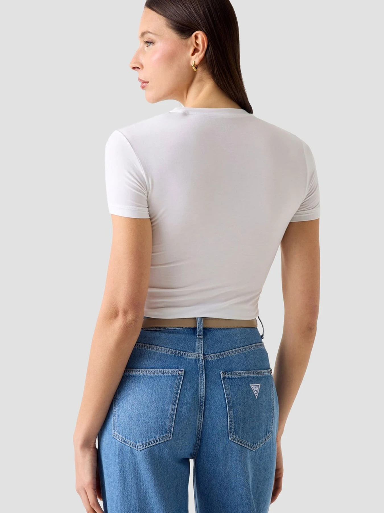 Футболки и поло GUESS модель W6YI12.K3751;G011 Футболки и поло GUESS модель W6YI12.K3751;G011 Фото