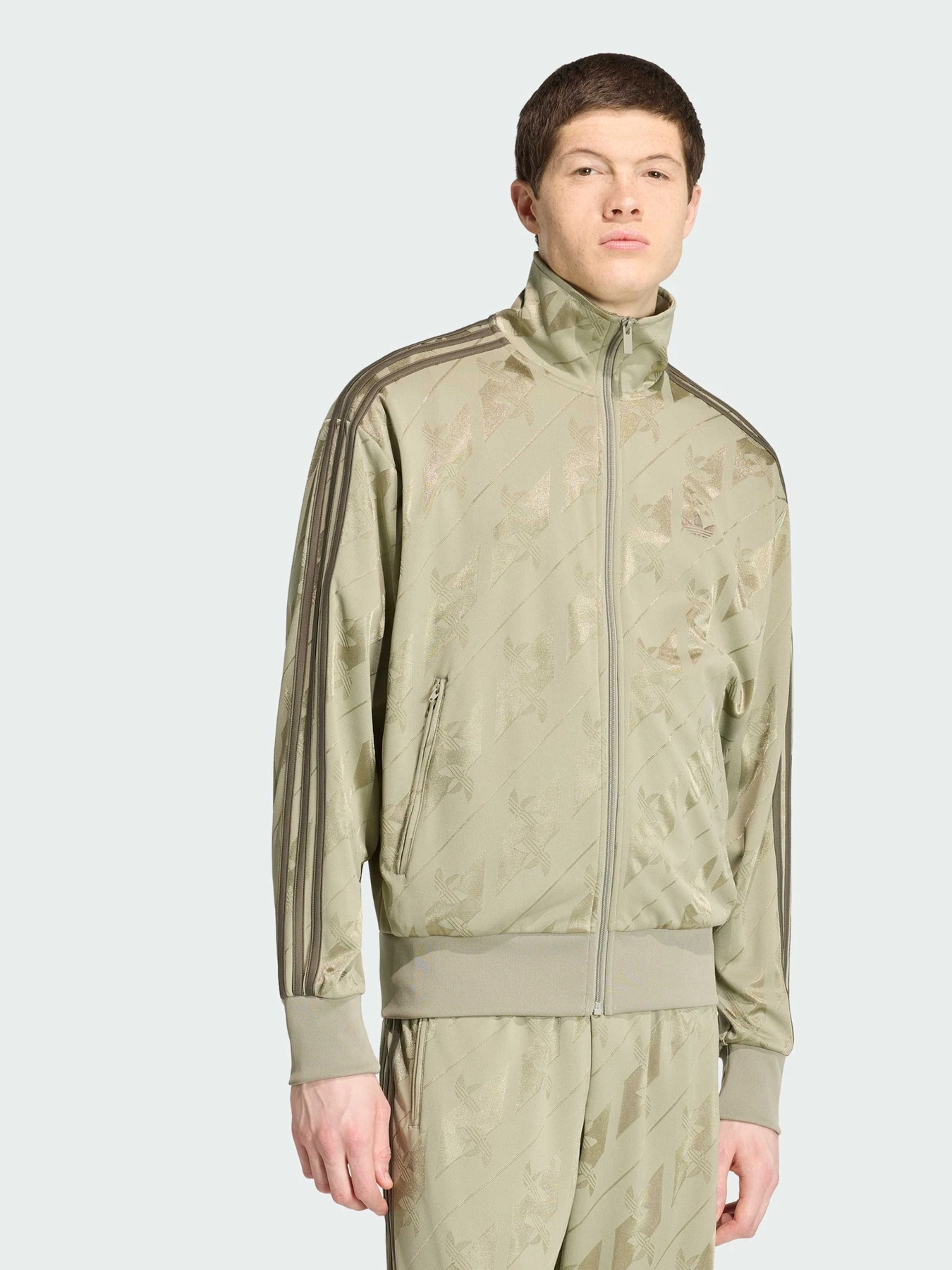Худи и свитшоты Adidas модель IA4537 Худи и свитшоты Adidas модель IA4537 Фото
