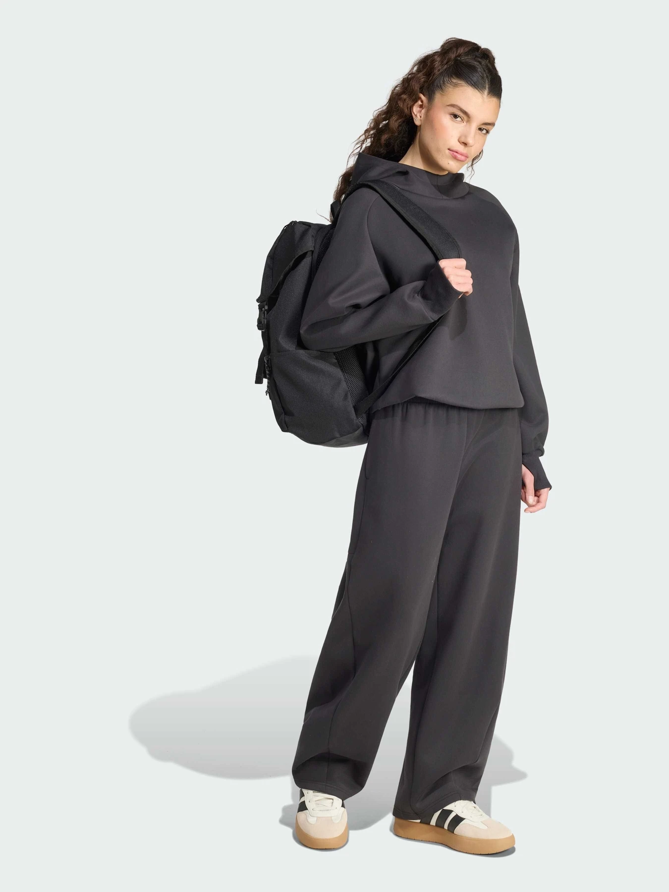 Худи и свитшоты Adidas модель KR0112 Фото