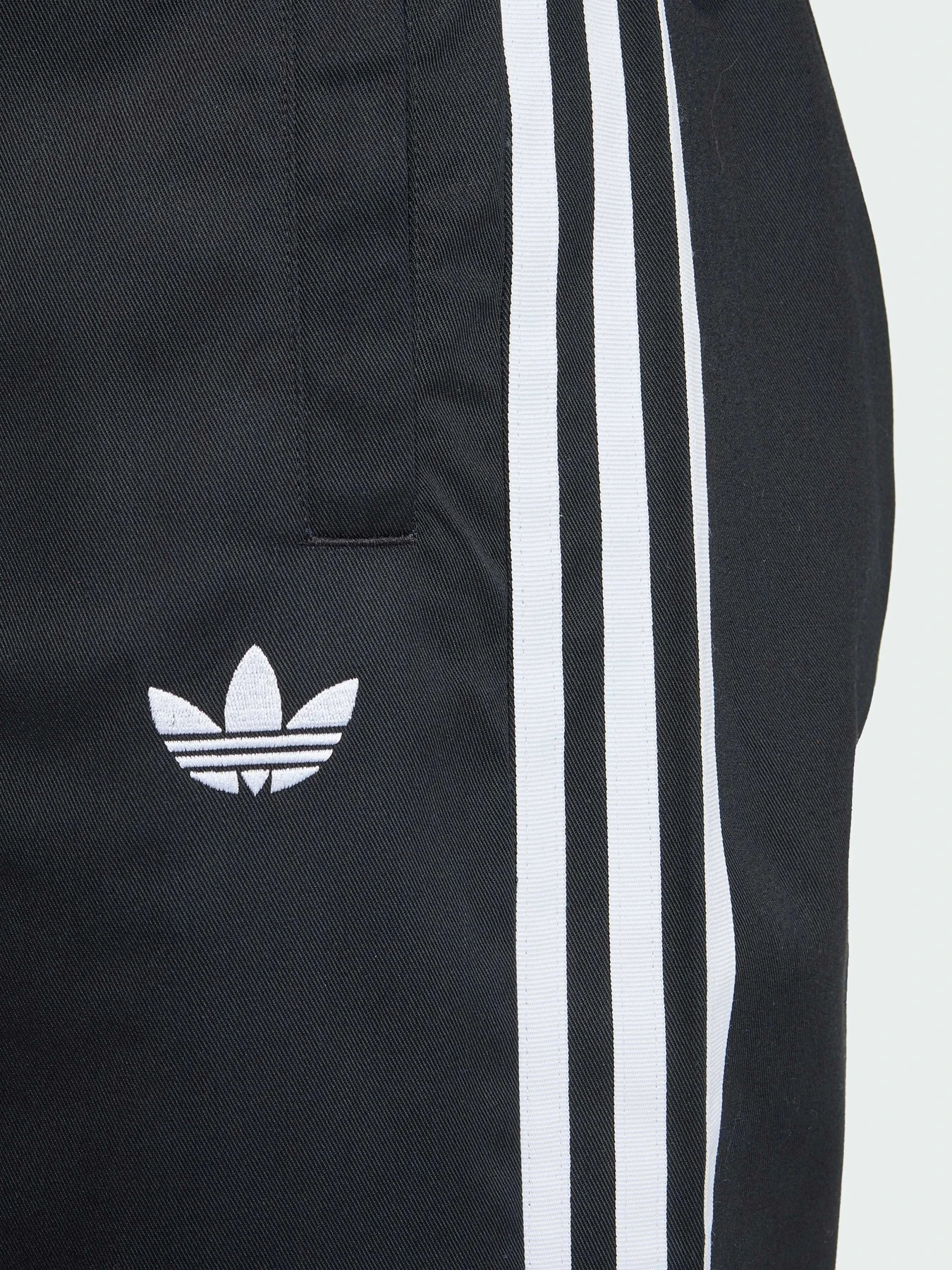 Шорти Adidas Adicolor модель KR1389 Фото