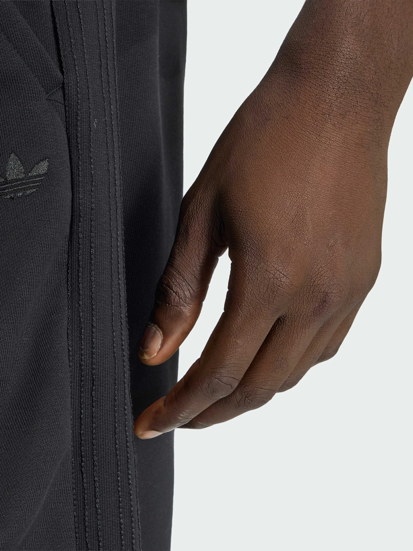 Шорти Adidas Adidas Essentials модель KS4098 Фото