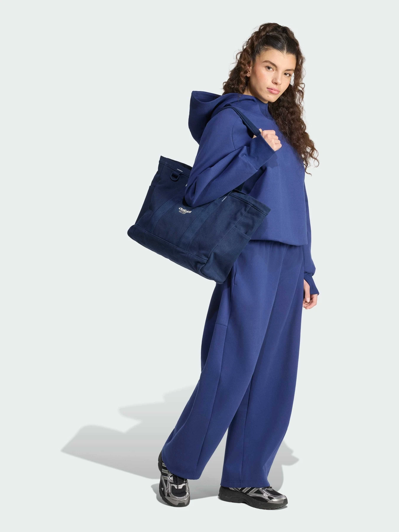 Худи и свитшоты Adidas модель KR0114 Фото