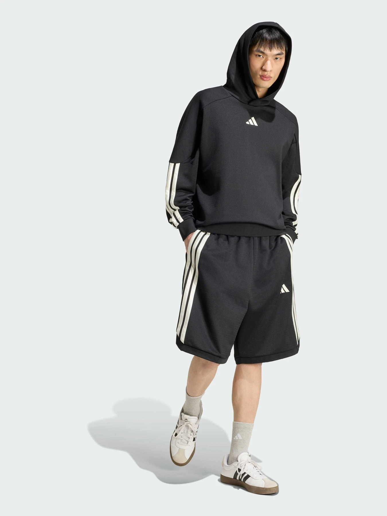 Худі та світшоти Adidas модель KF7332 Фото