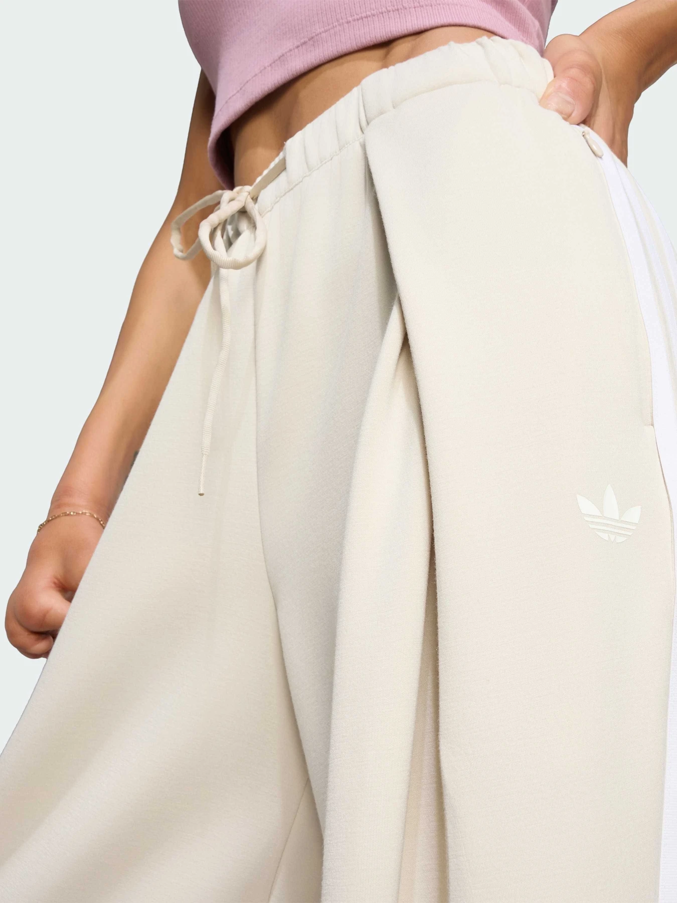 Брюки Adidas модель LD4965 Фото