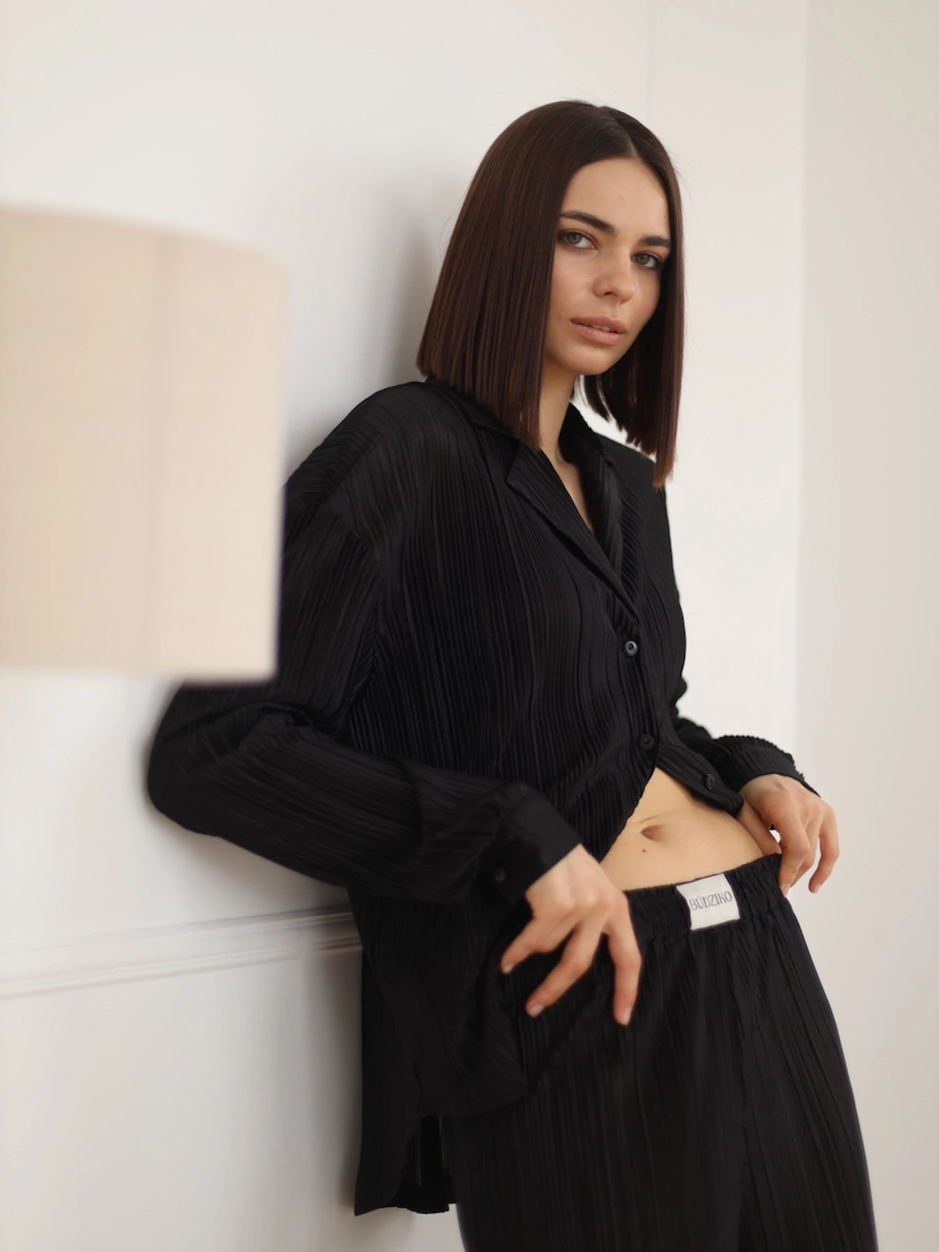Брюки BUDZIKO Amelia модель AML-BLCK-PNTS-SS22 Фото