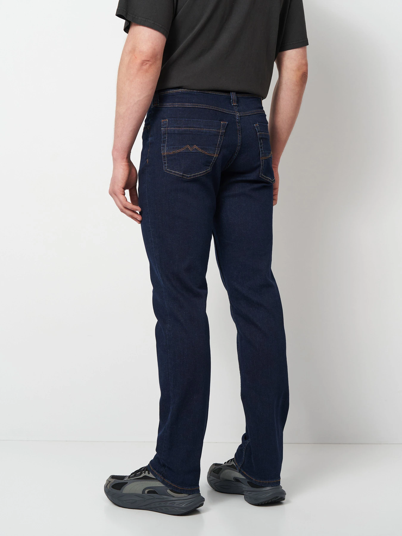 Джинсы Mustang Jeans Washington Straight модель 4007640 Джинсы Mustang Jeans Washington Straight модель 4007640 Фото