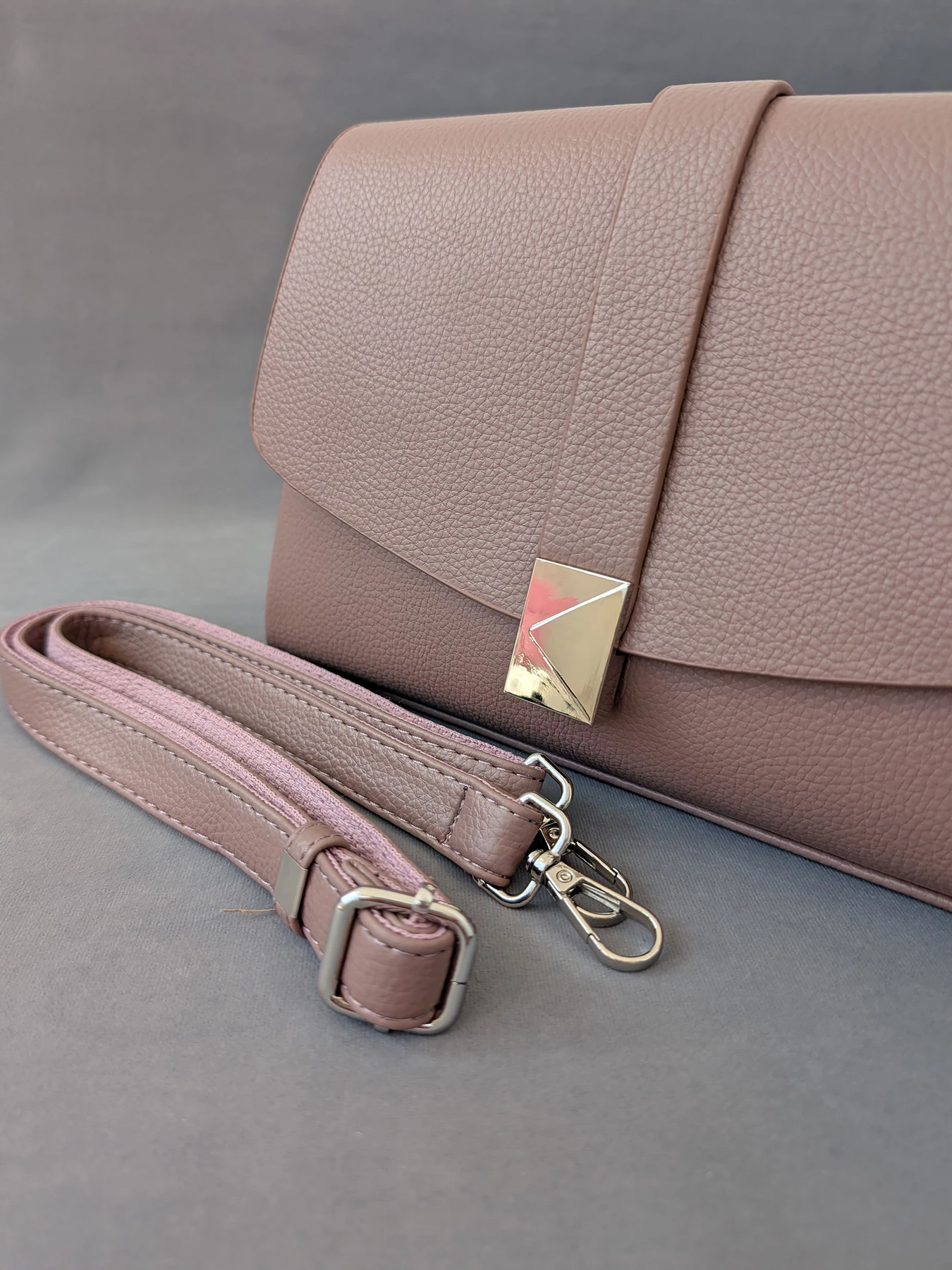 Сумки INNOE модель 352852-1 Сумки INNOE модель 352852-1 Фото