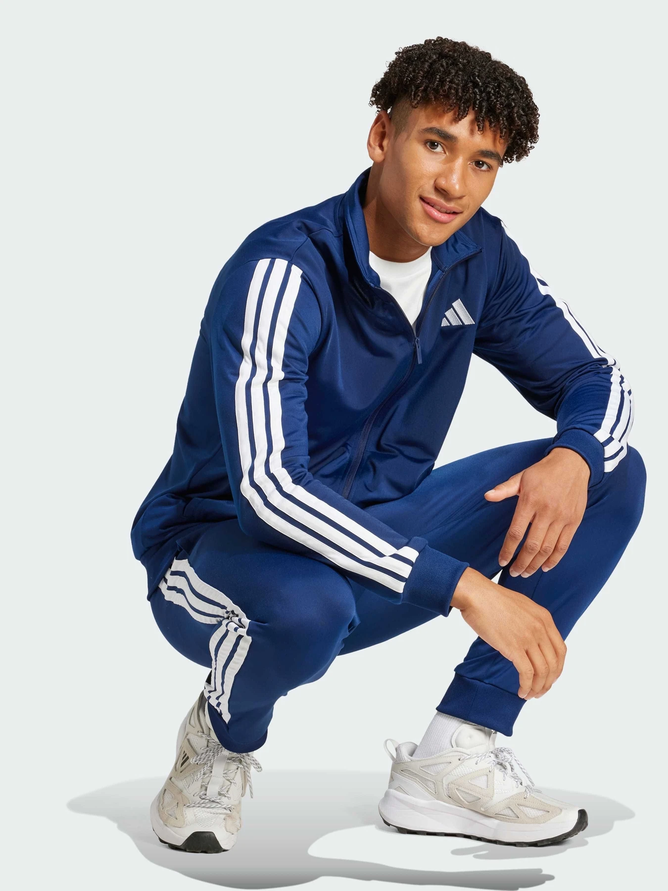 Костюми Adidas 3 Stripes модель JI8859 Костюми Adidas 3 Stripes модель JI8859 Фото