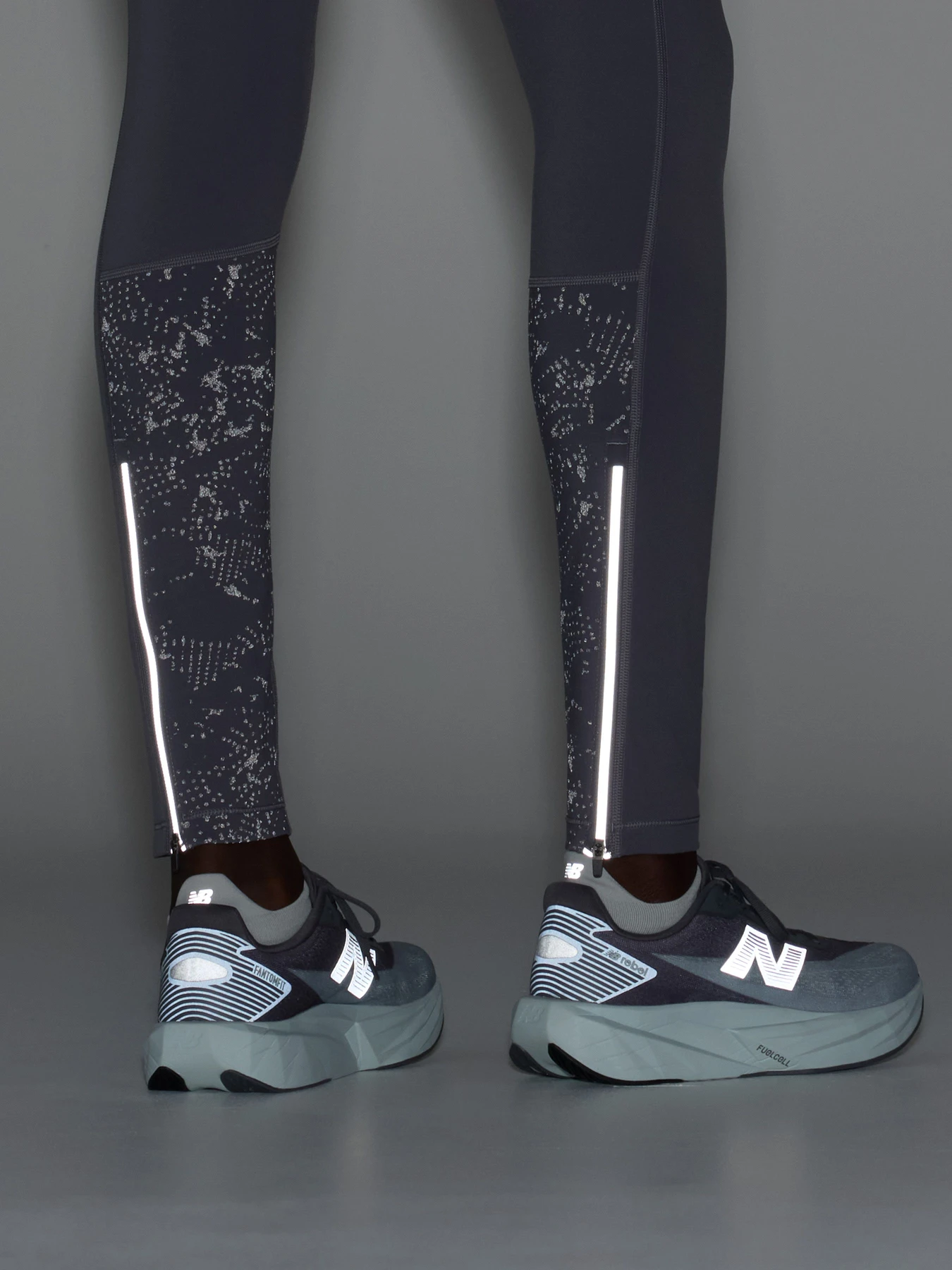 Штани New Balance Reflective RC Heat Tight 28'' модель MB6226L8AA9 Фото