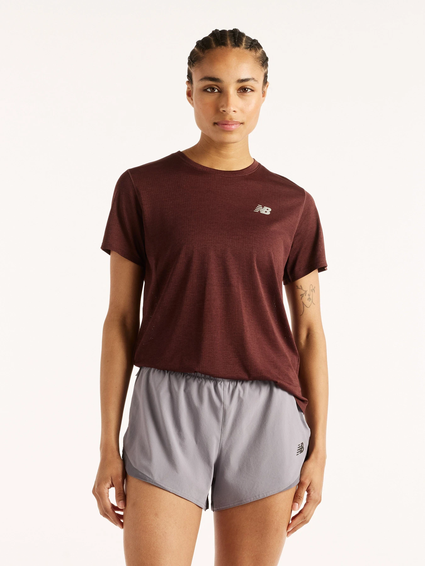 Футболки и поло New Balance RC Essential модель WT41253YLR Футболки и поло New Balance RC Essential модель WT41253YLR Фото
