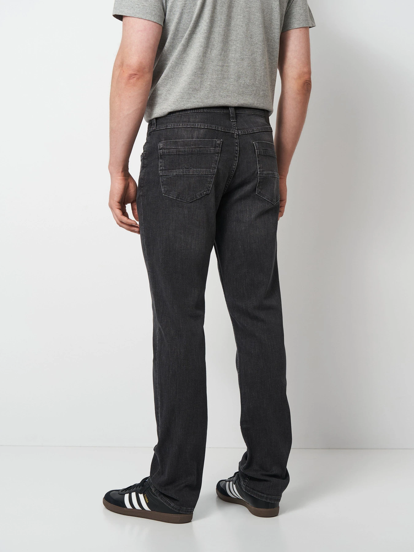 Джинсы Mustang Jeans Washington Straight модель 1016982 Джинсы Mustang Jeans Washington Straight модель 1016982 Фото