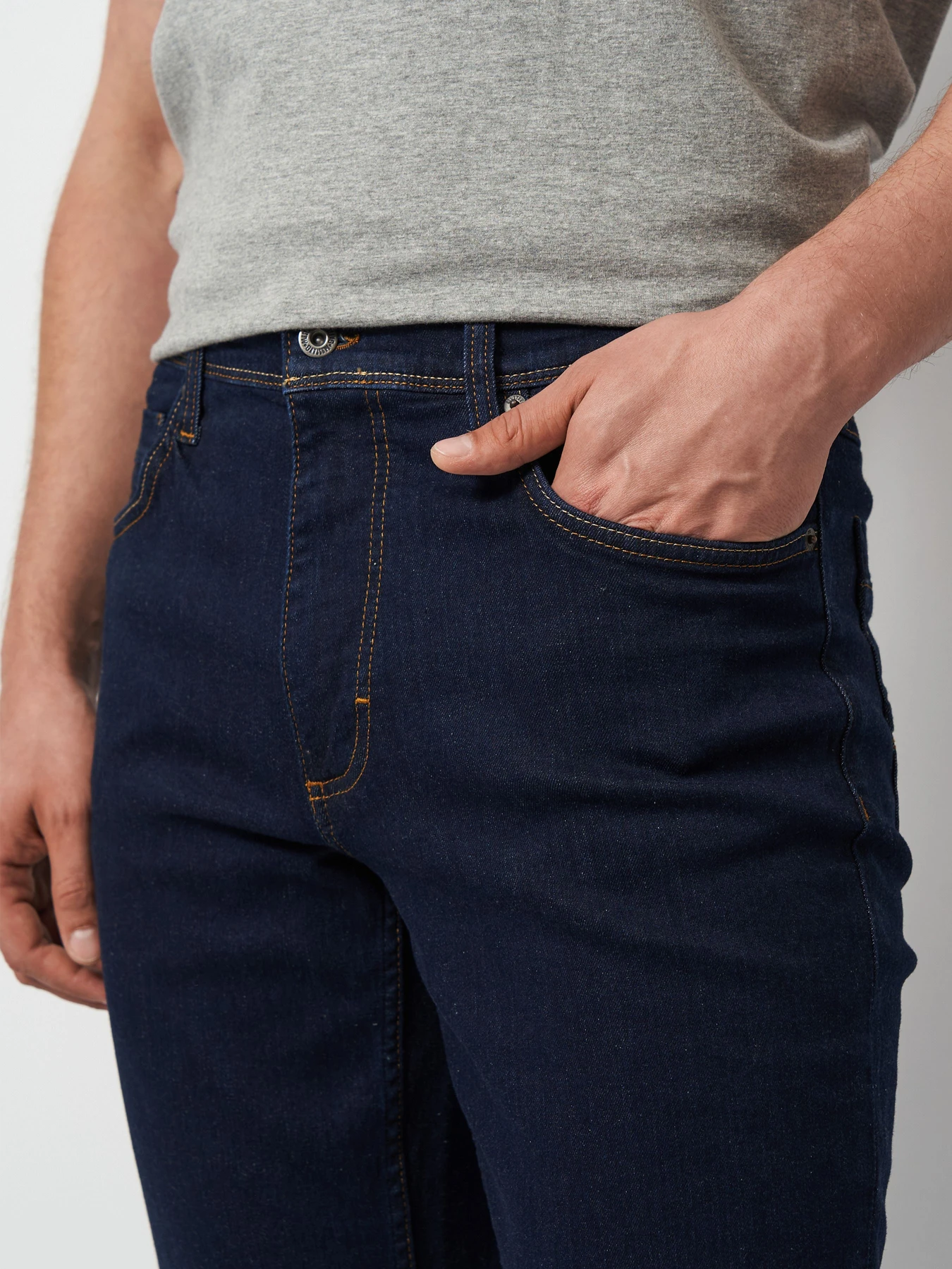 Джинсы Mustang Jeans Washington Slim модель 3007640 Джинсы Mustang Jeans Washington Slim модель 3007640 Фото