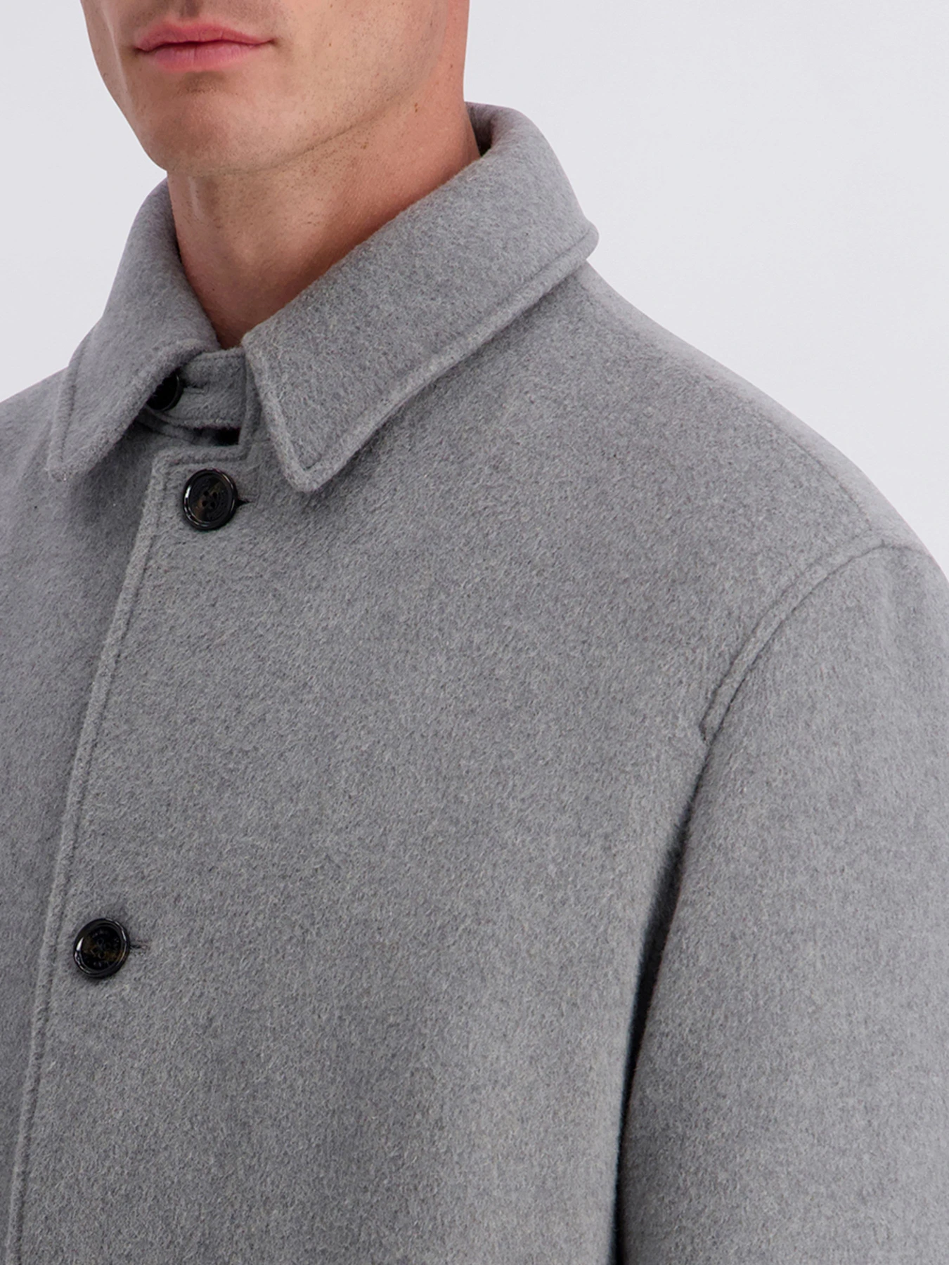 Пальто и плащи Pierre Cardin модель PC-C8 10310.0173.9102 Пальто и плащи Pierre Cardin модель PC-C8 10310.0173.9102 Фото