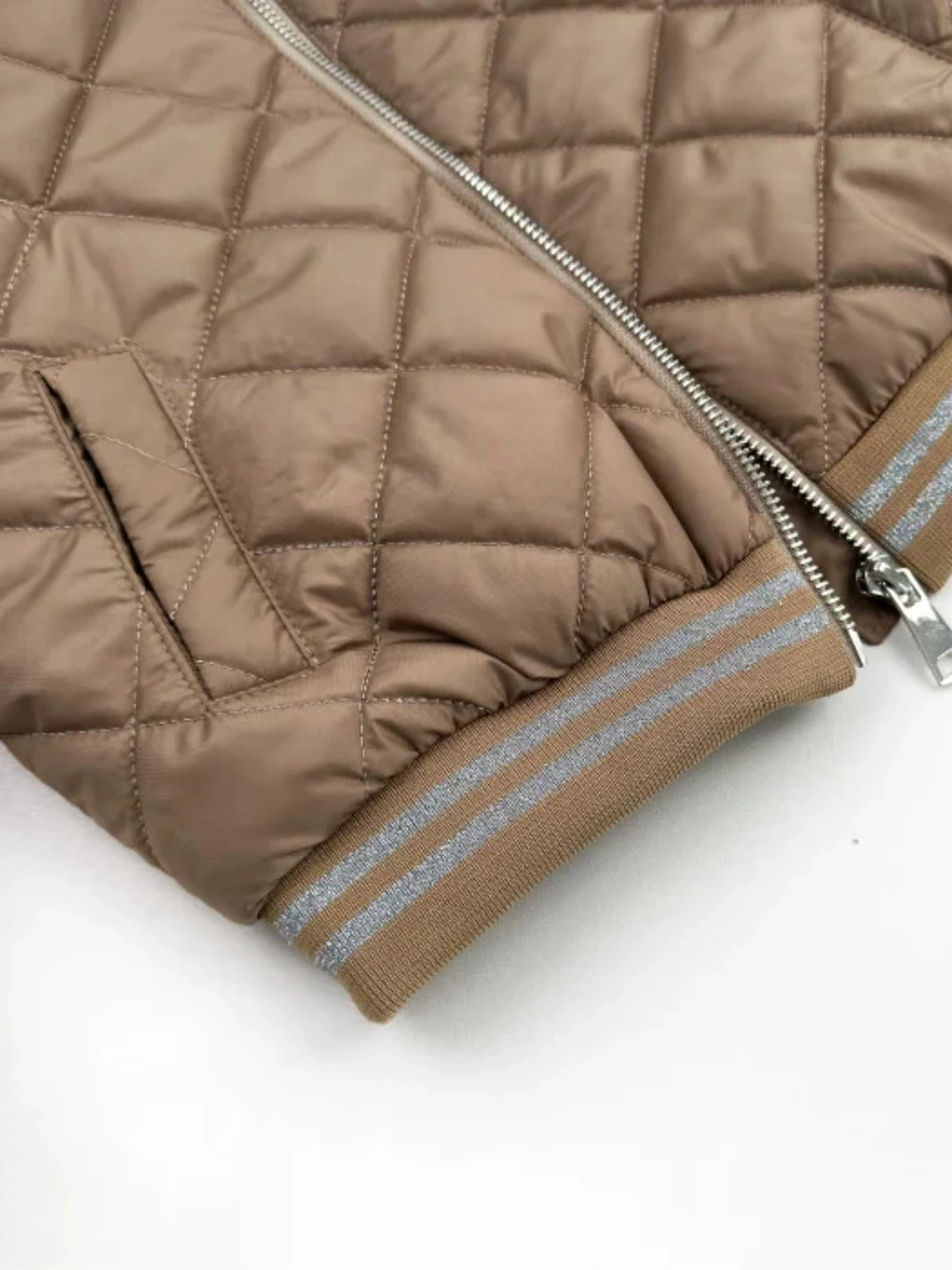 Куртки та дублянки Marakas модель 1jac-ny-20-05251-bezhevj Куртки та дублянки Marakas модель 1jac-ny-20-05251-bezhevj Фото