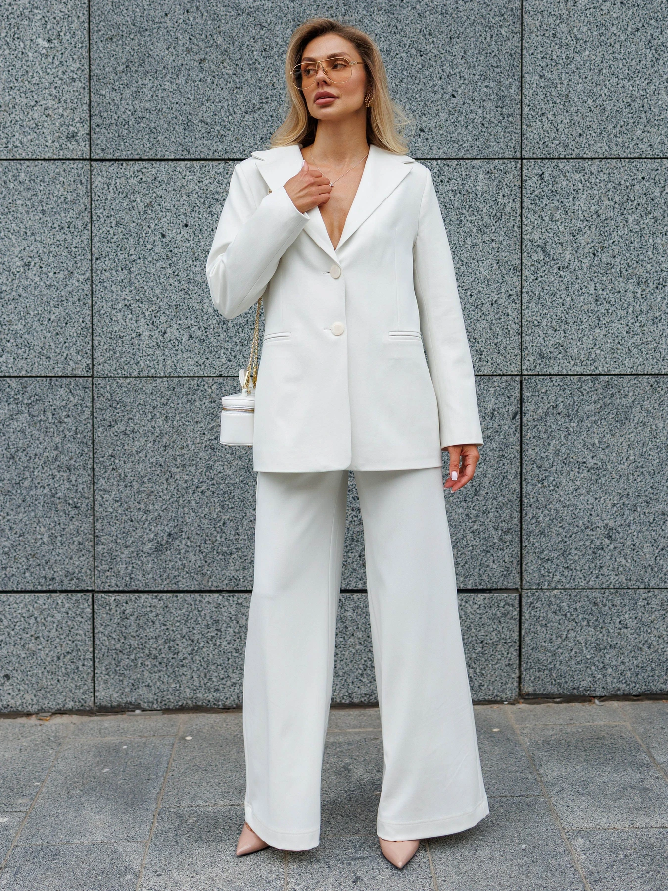 Костюмы Jadone Fashion модель Roksi_bilyi Фото