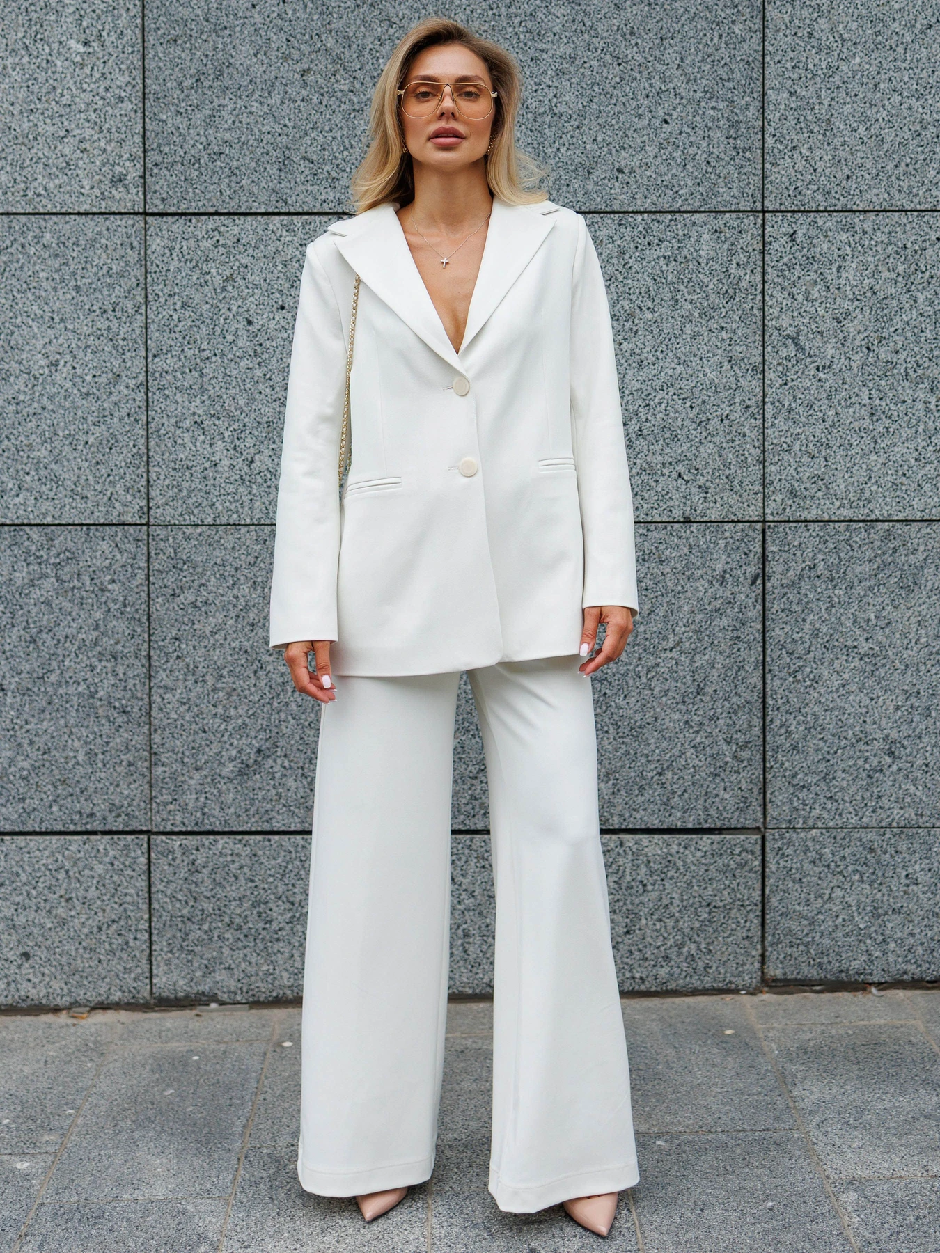 Костюмы Jadone Fashion модель Roksi_bilyi Фото