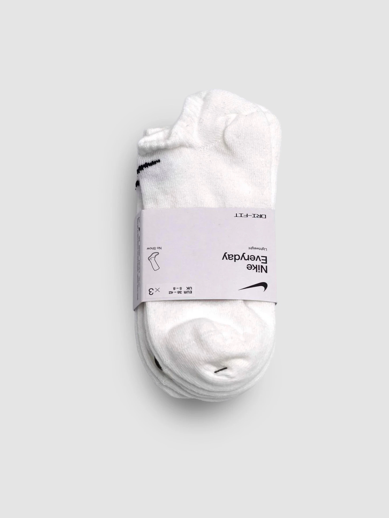 Шкарпетки та гольфи NIKE U Nk Everyday Ltwt Ns 3Pr модель SX7678-100 Шкарпетки та гольфи NIKE U Nk Everyday Ltwt Ns 3Pr модель SX7678-100 Фото