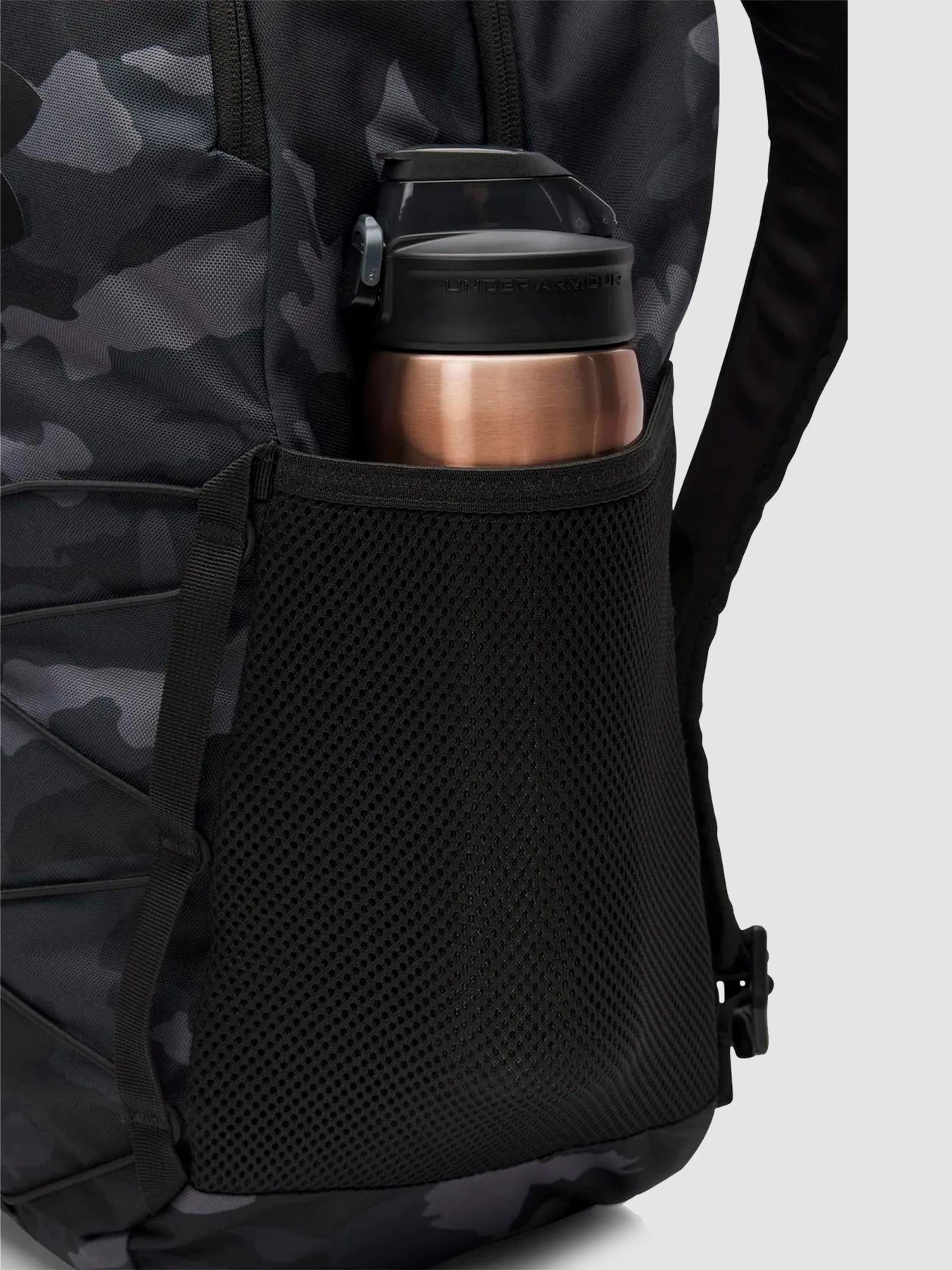 Рюкзаки Under Armour Hustle Sport 6.0 Backpack модель 6000397-002 Рюкзаки Under Armour Hustle Sport 6.0 Backpack модель 6000397-002 Фото