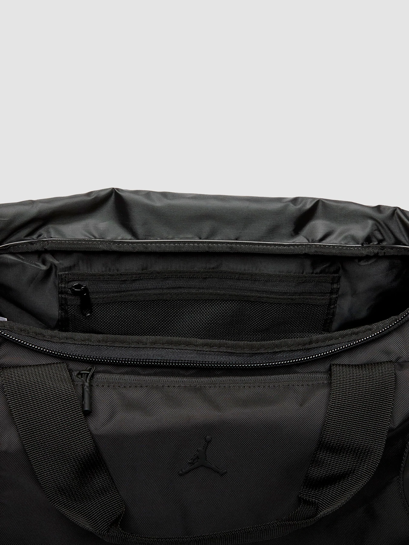 Сумки Jordan Jam Element Duffle 68.8L модель MM9196-023 Сумки Jordan Jam Element Duffle 68.8L модель MM9196-023 Фото