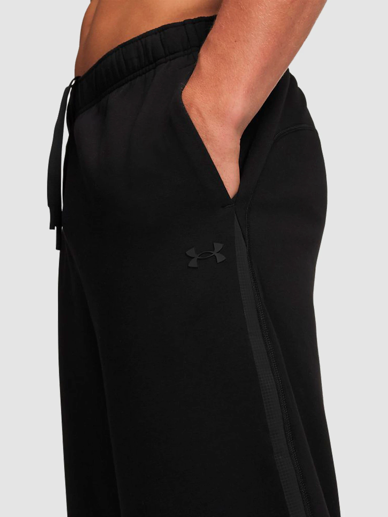 Штани Under Armour Unstoppable Fleece модель 6013427-008 Штани Under Armour Unstoppable Fleece модель 6013427-008 Фото