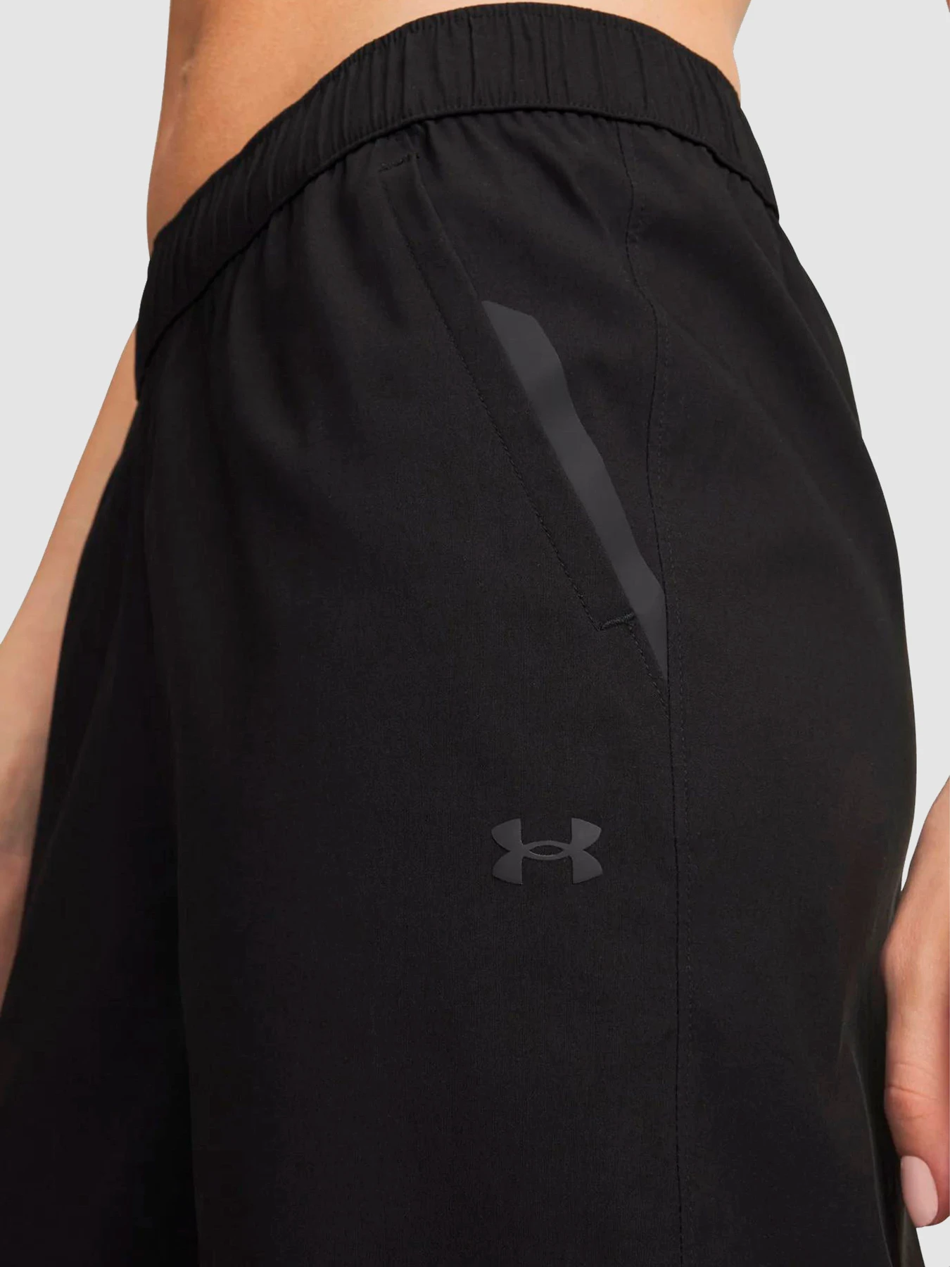 Штани Under Armour Luna Wvn Jogger модель 6011400-008 Фото