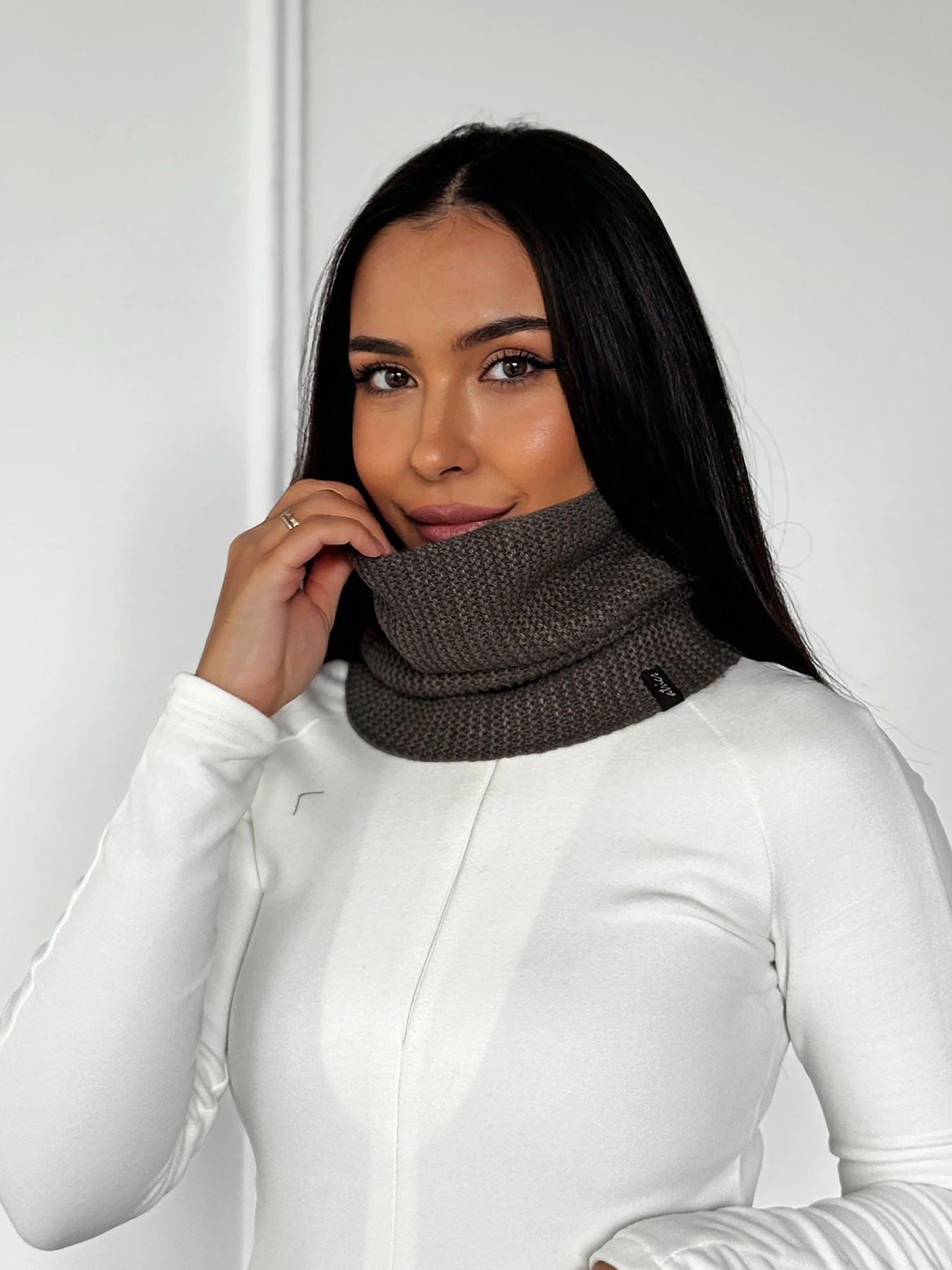 Шарфы и платки INNOE модель 950635-1 Шарфы и платки INNOE модель 950635-1 Фото