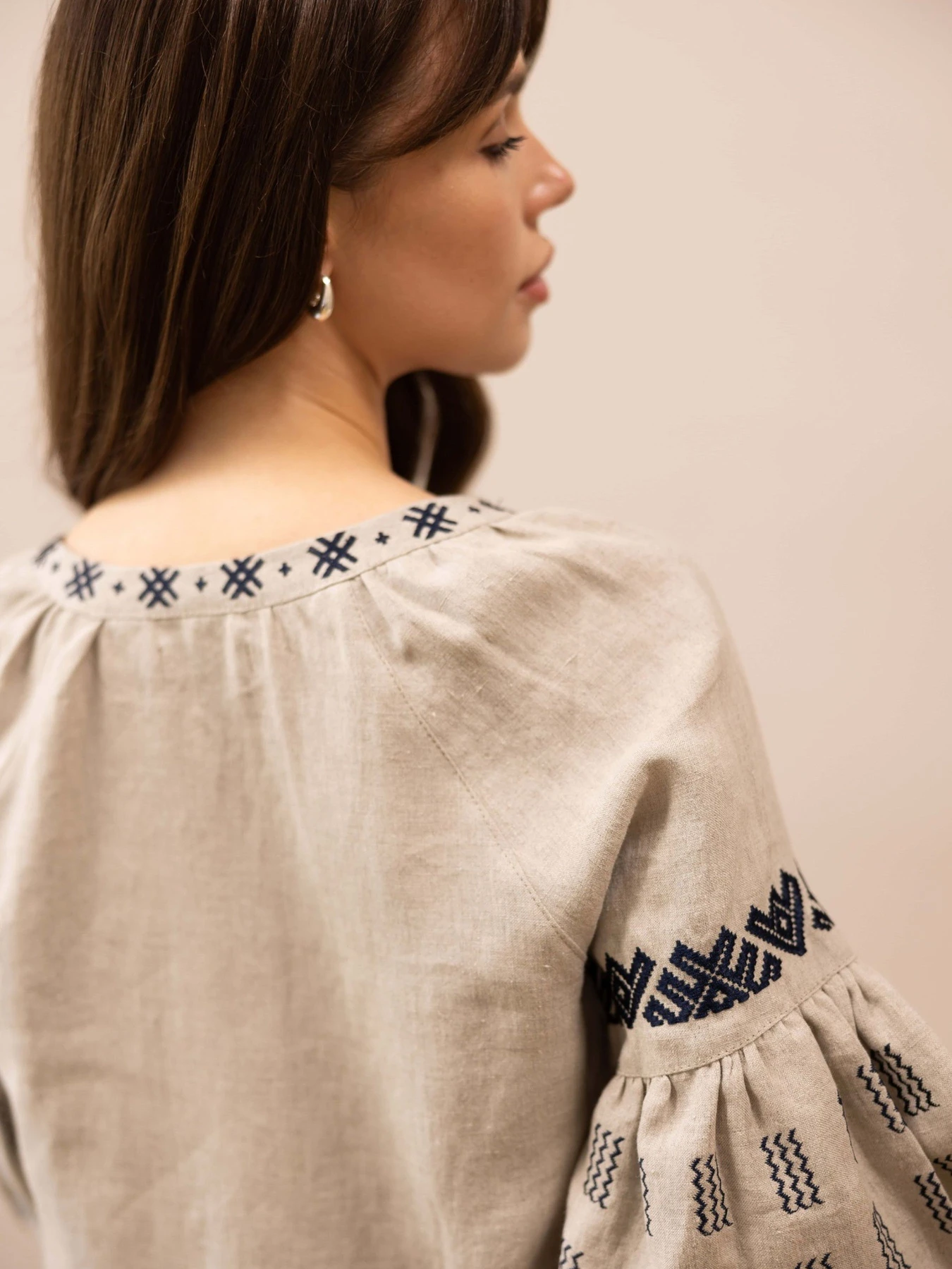 Вишиванки FloveTouch Криниця модель V0102 Фото